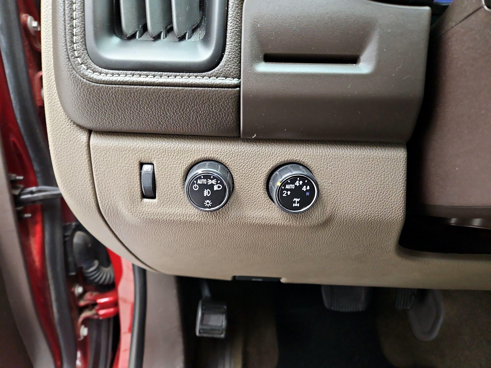 Thumbnail: 2015 GMC Canyon - 13