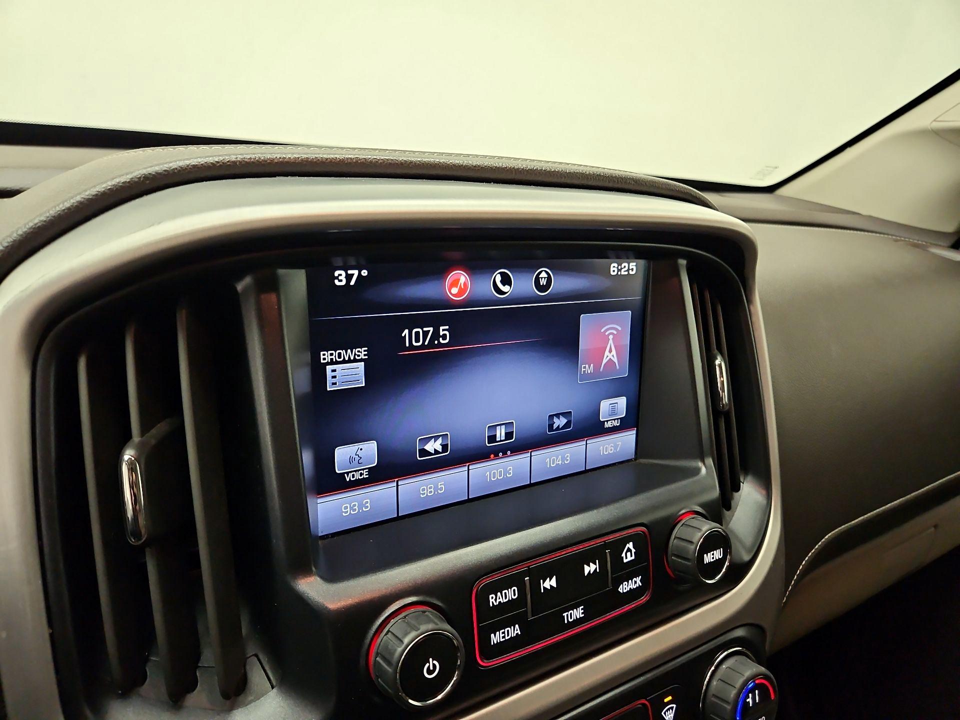 Thumbnail: 2015 GMC Canyon - 16