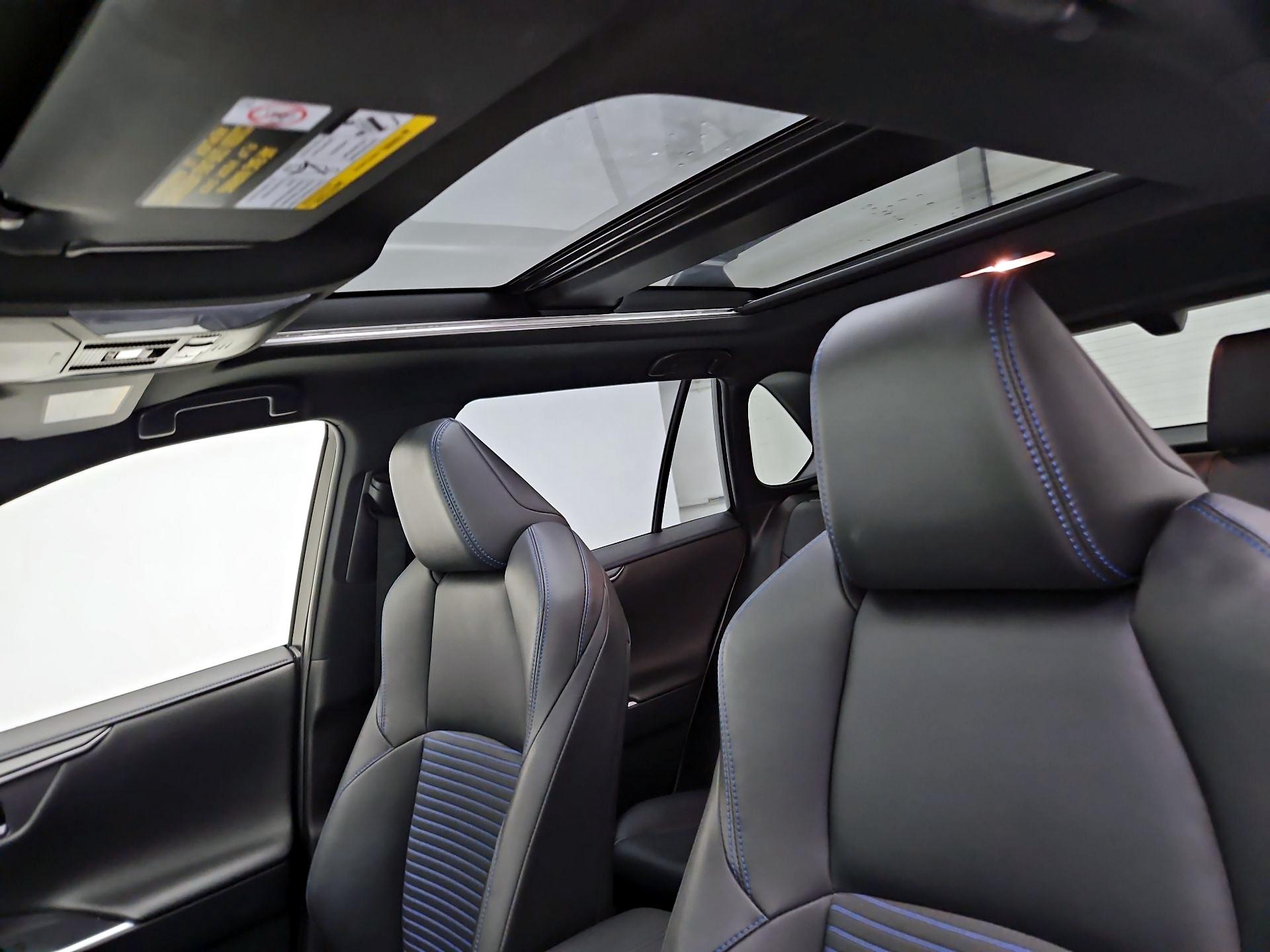 Thumbnail: 2020 Toyota RAV4 - 20