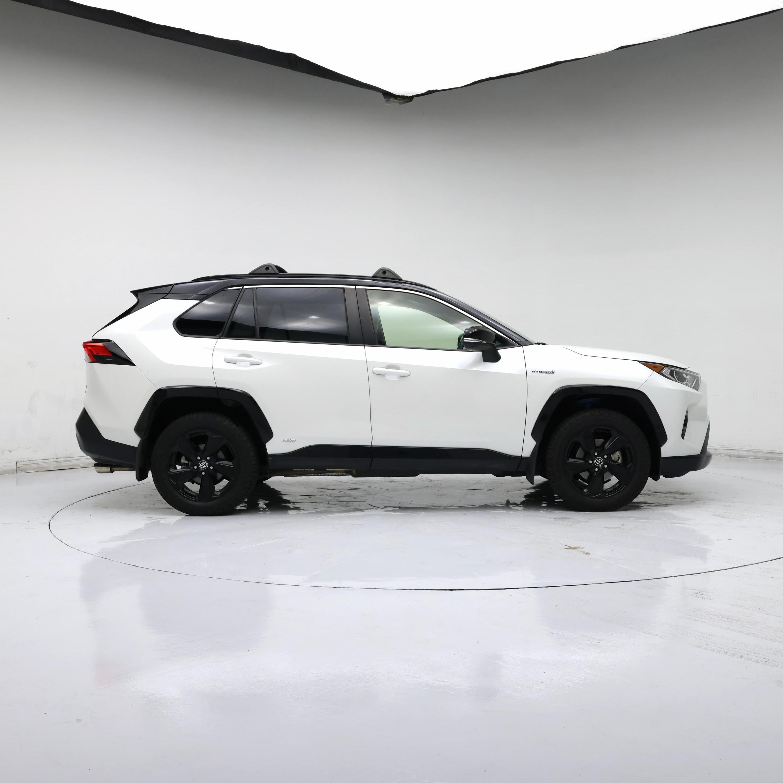 Thumbnail: 2020 Toyota RAV4 - 7