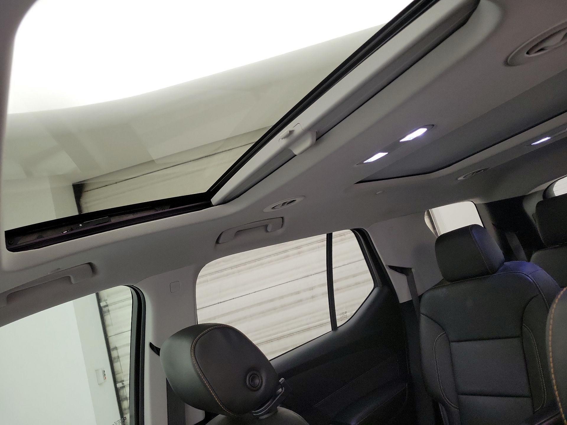 Thumbnail: 2019 Chevrolet Traverse - 19