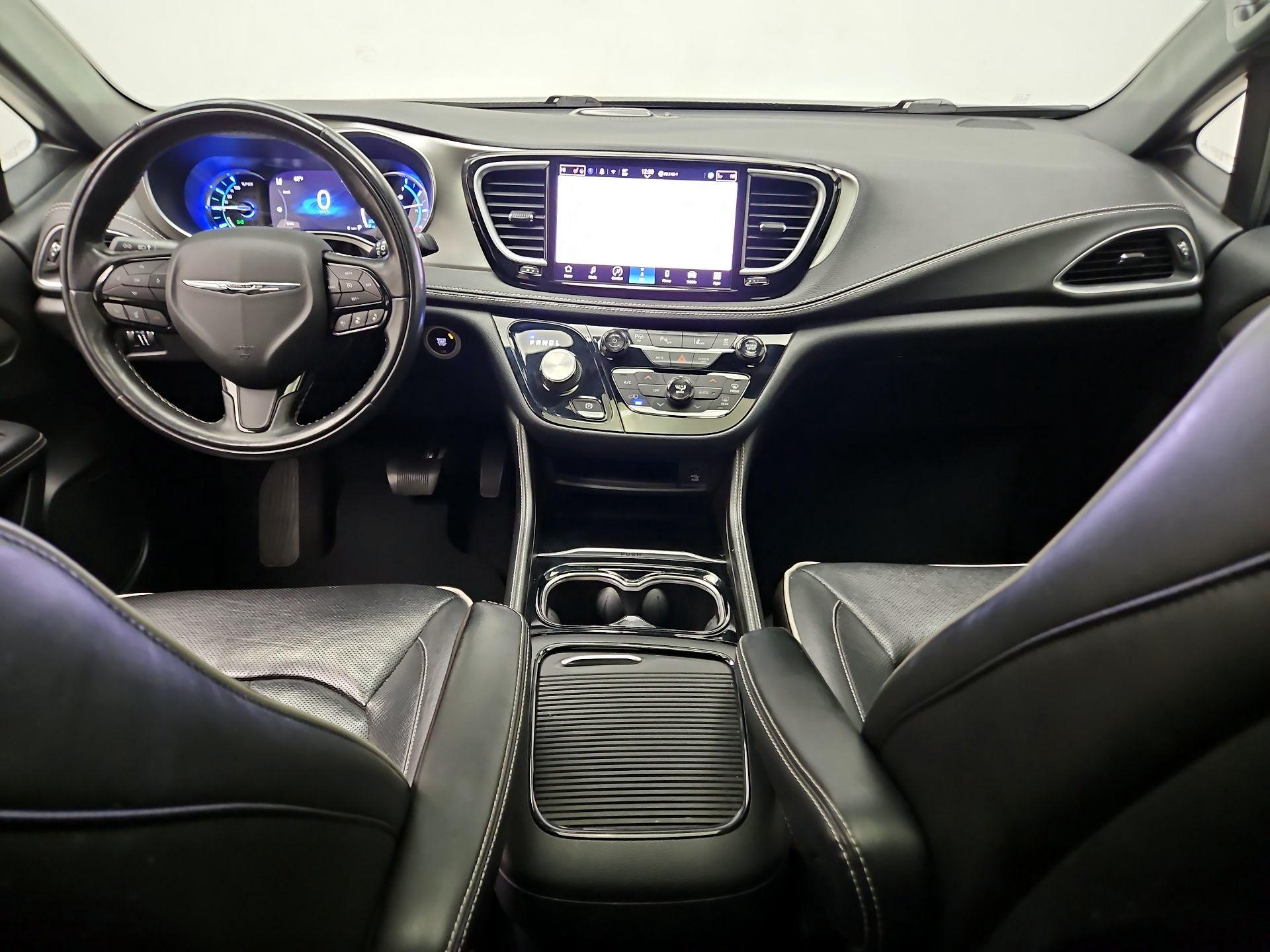 Thumbnail: 2022 Chrysler Pacifica - 9