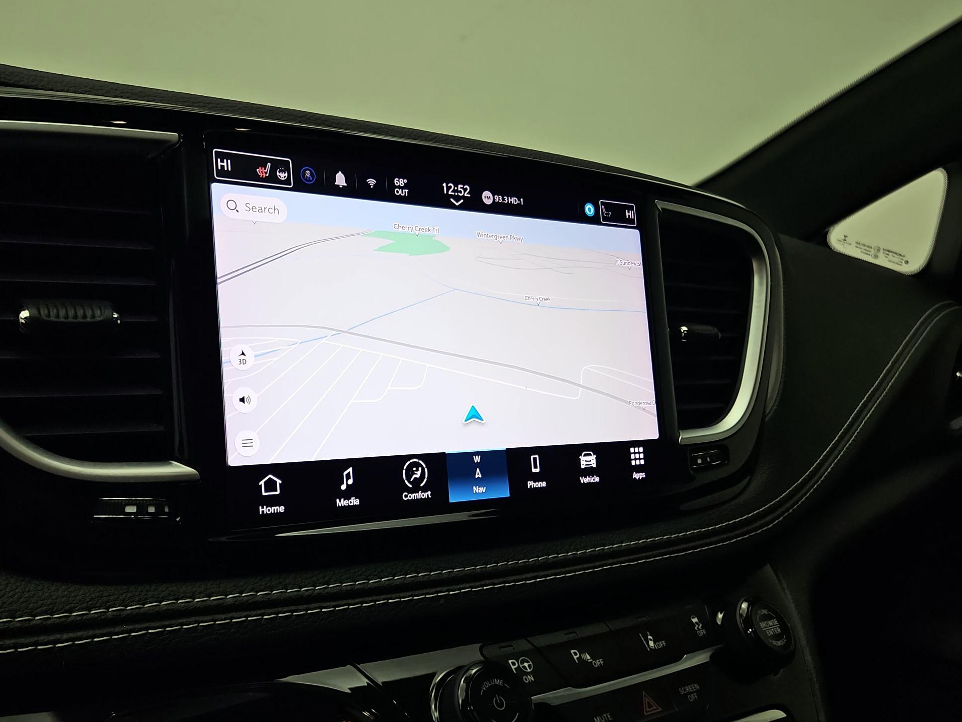 Thumbnail: 2022 Chrysler Pacifica - 14
