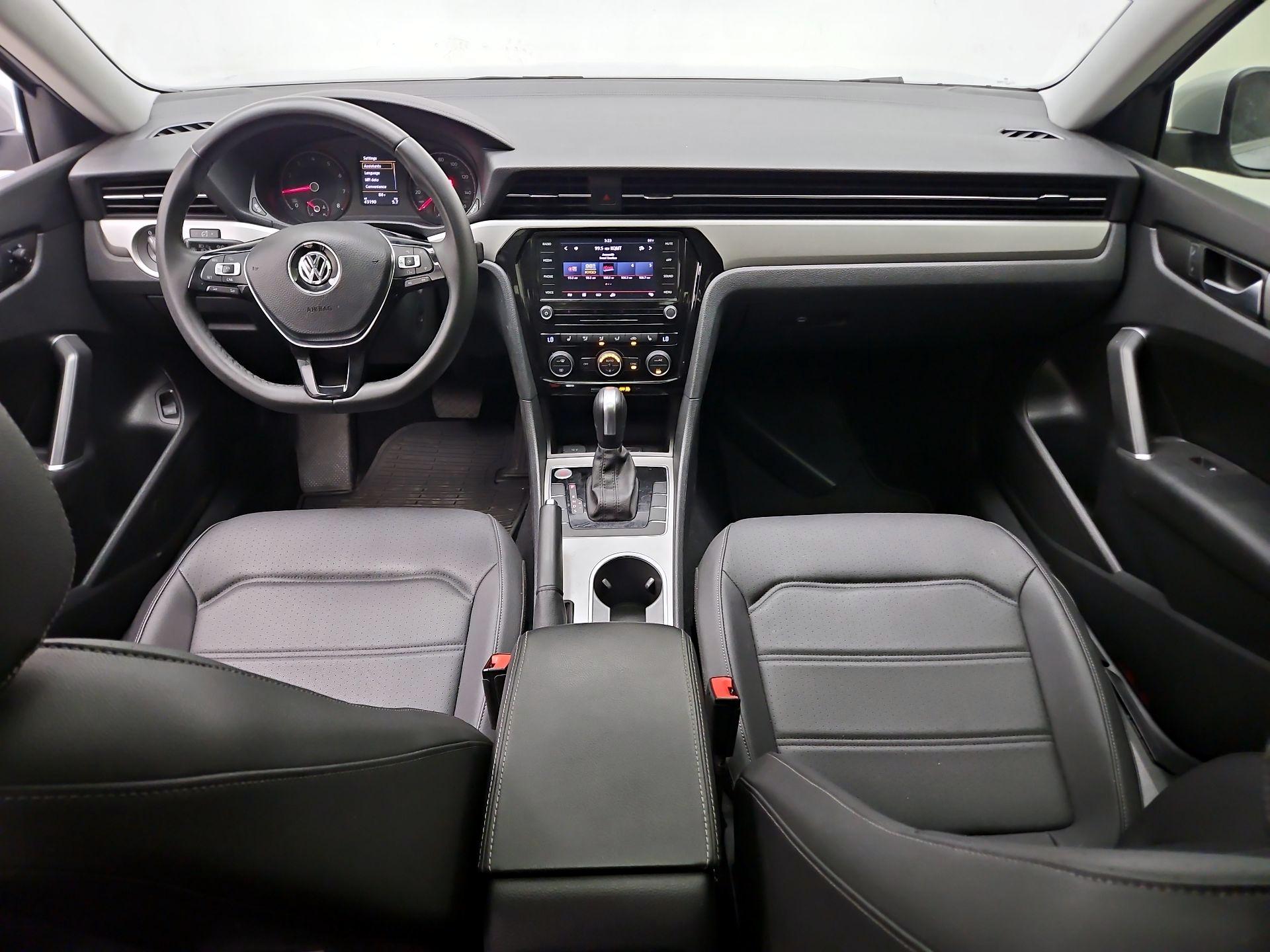 Thumbnail: 2021 Volkswagen Passat - 9