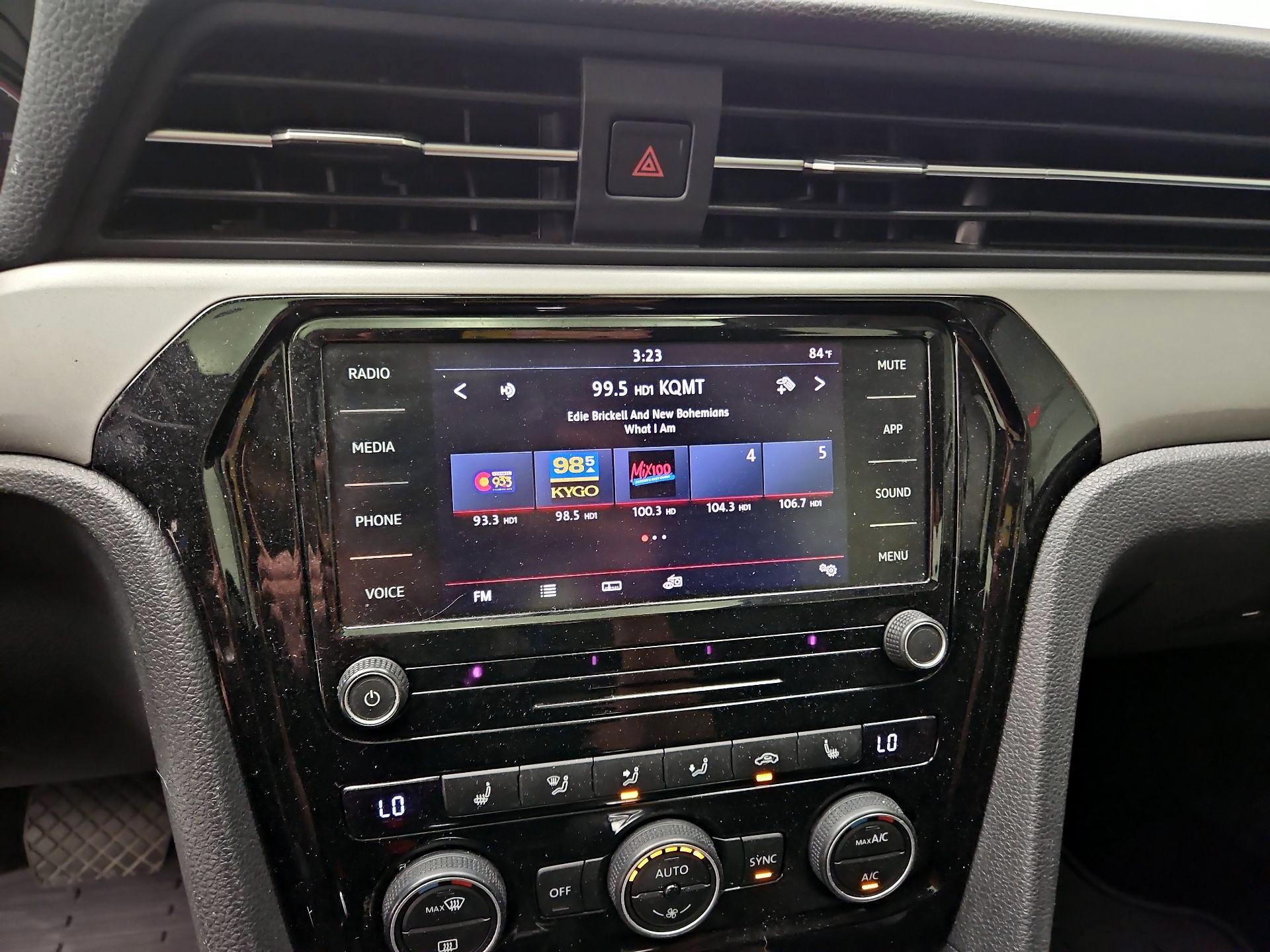 Thumbnail: 2021 Volkswagen Passat - 15