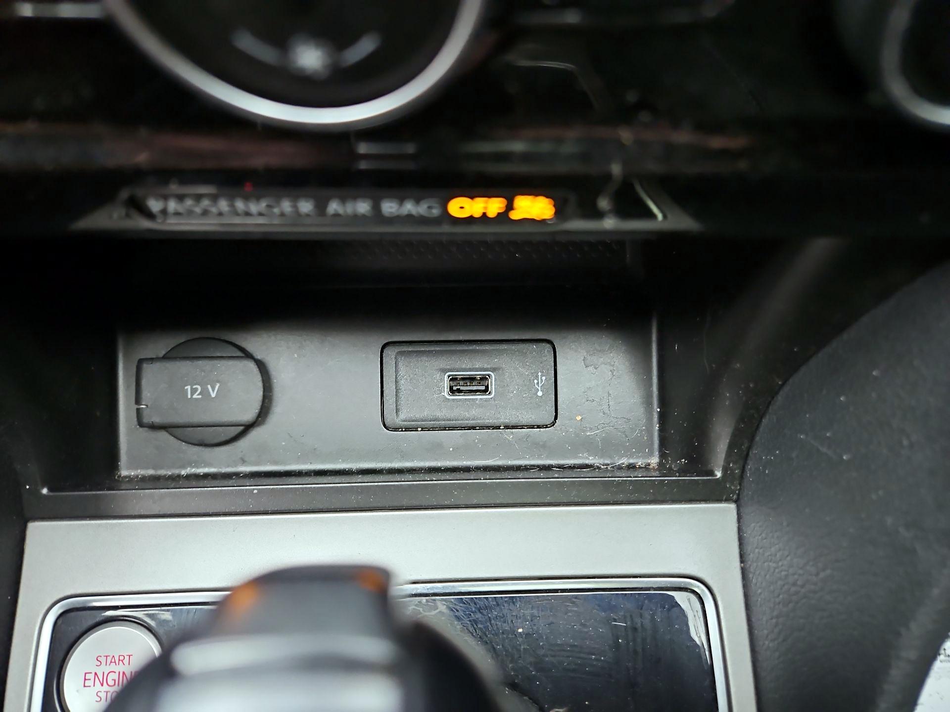 Thumbnail: 2021 Volkswagen Passat - 18