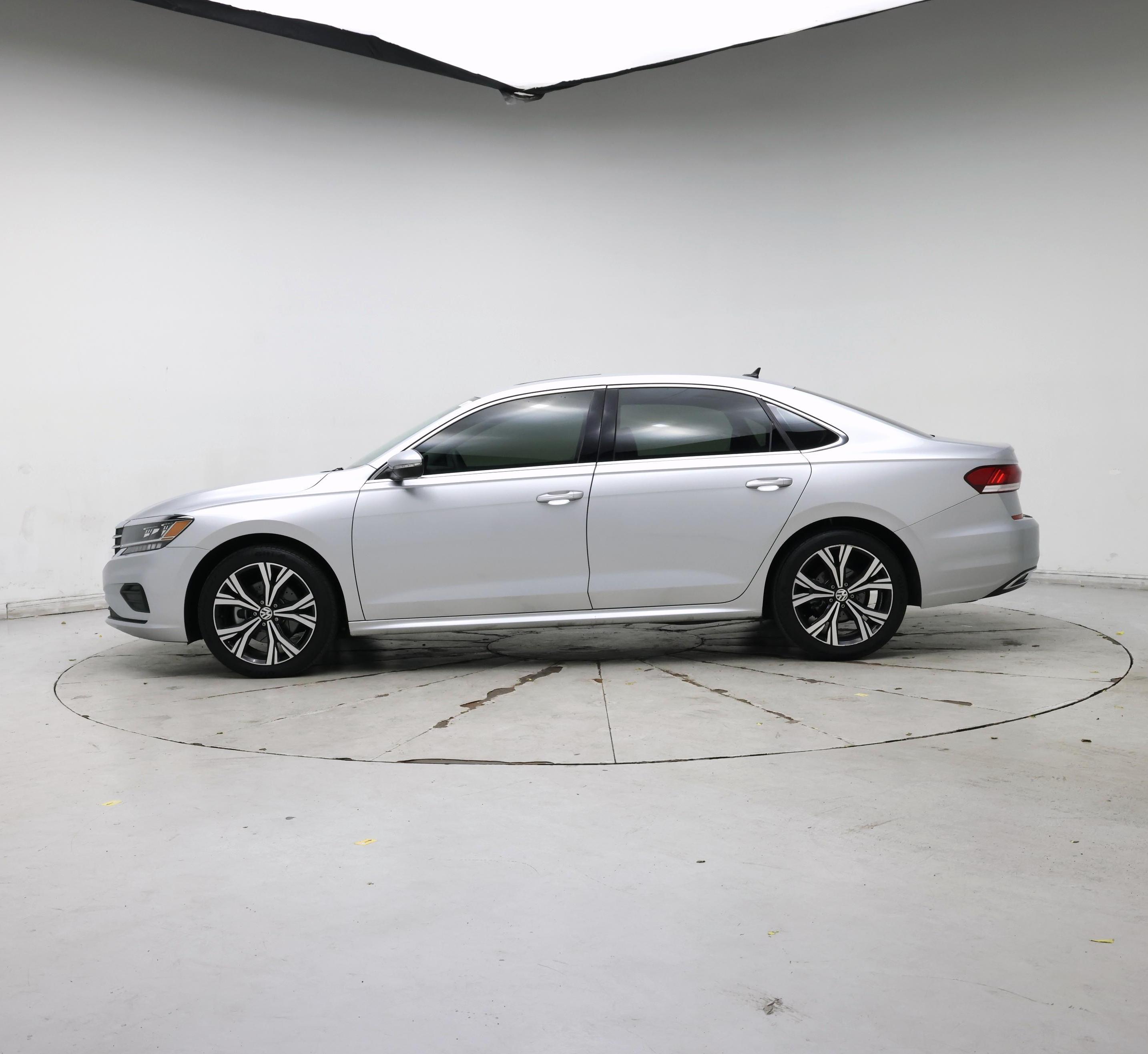 Thumbnail: 2021 Volkswagen Passat - 3