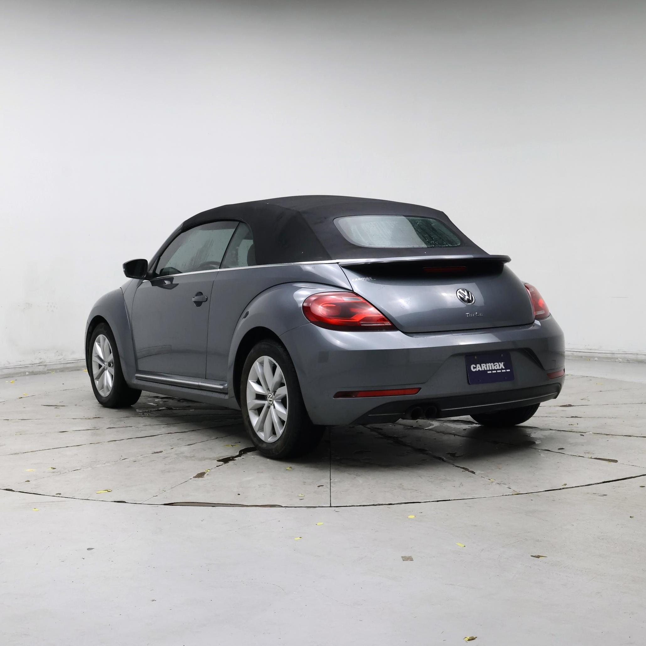 Thumbnail: 2017 Volkswagen Beetle - 2