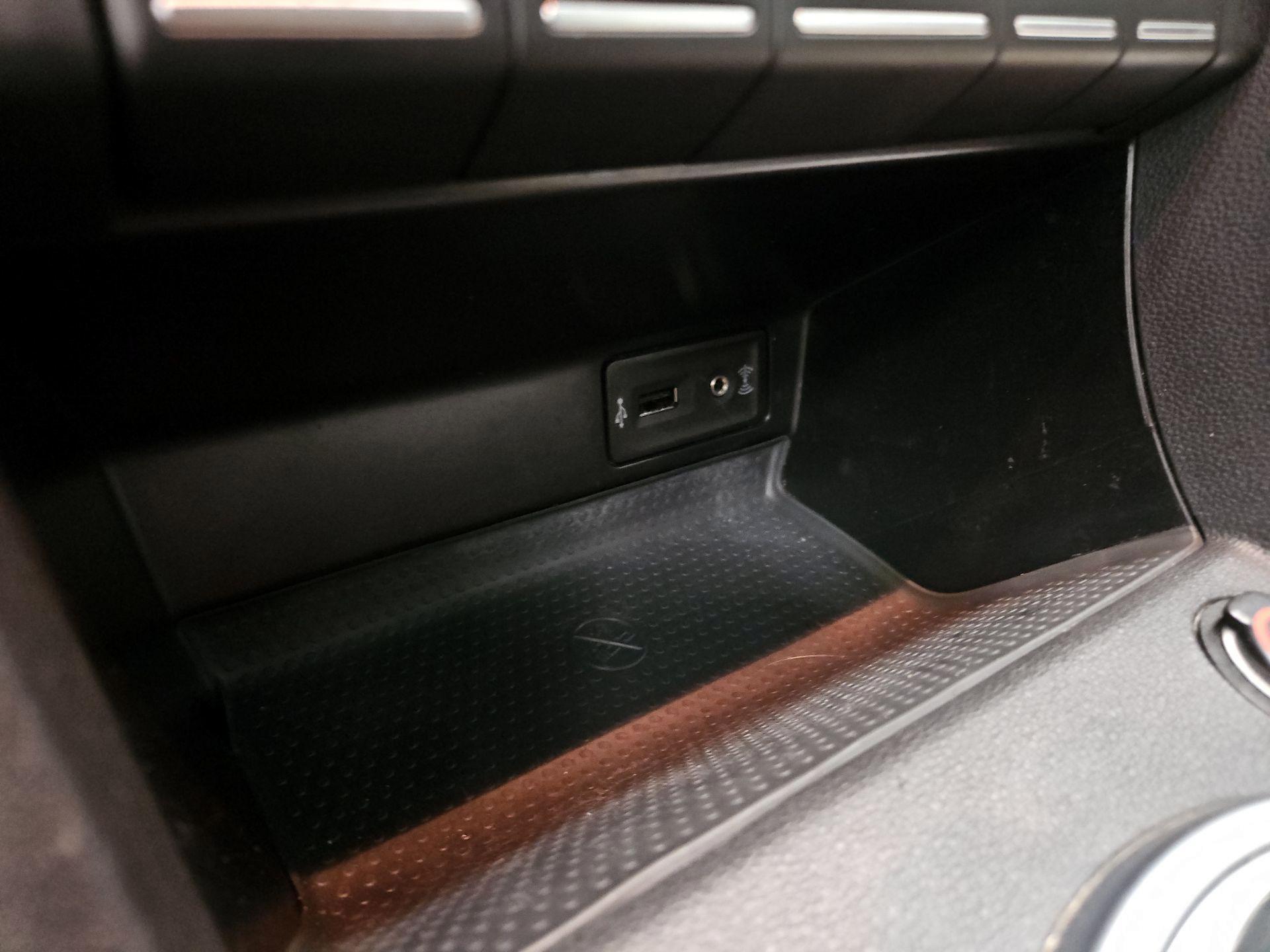 Thumbnail: 2017 Volkswagen Beetle - 19