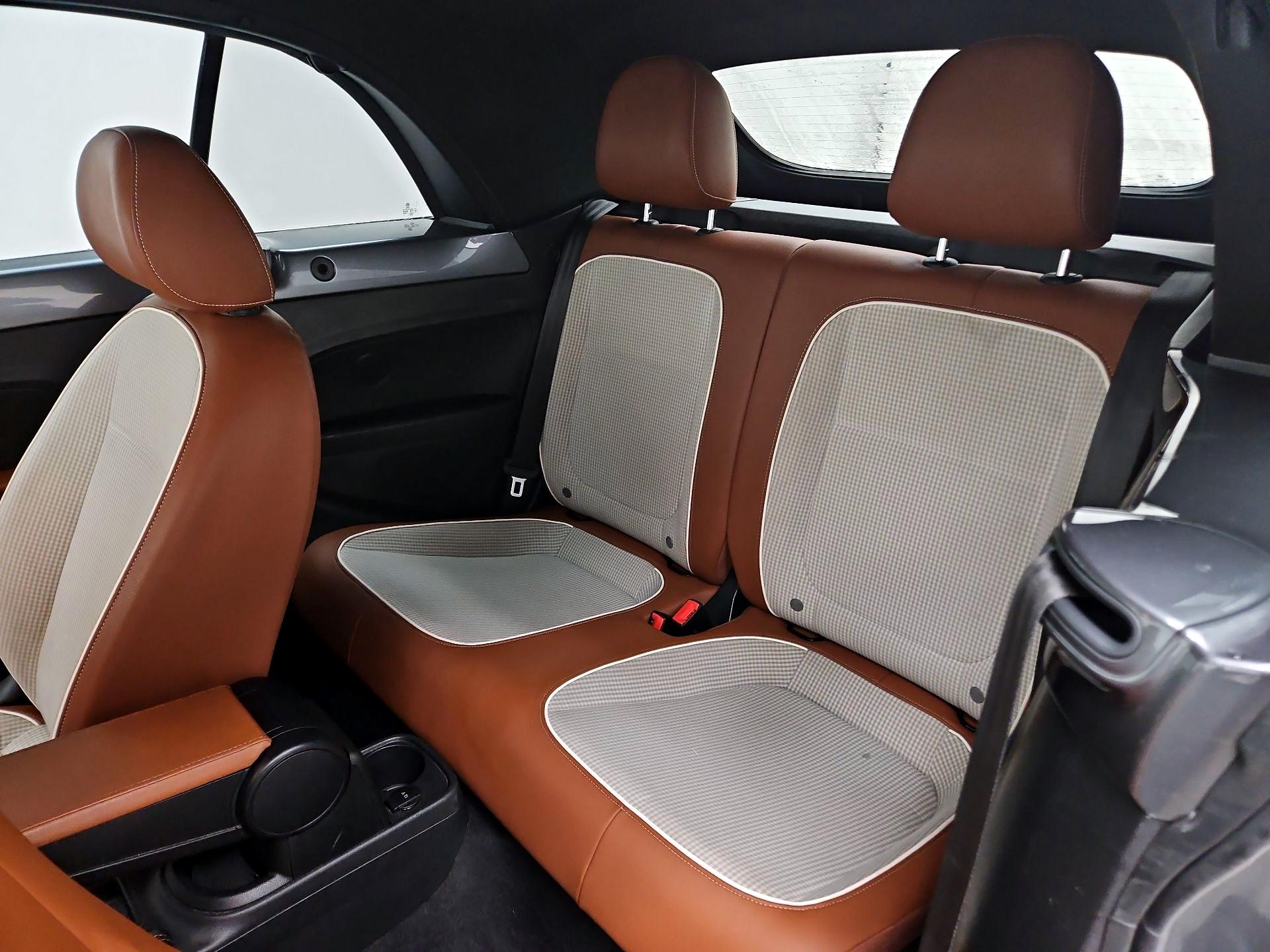 Thumbnail: 2017 Volkswagen Beetle - 20