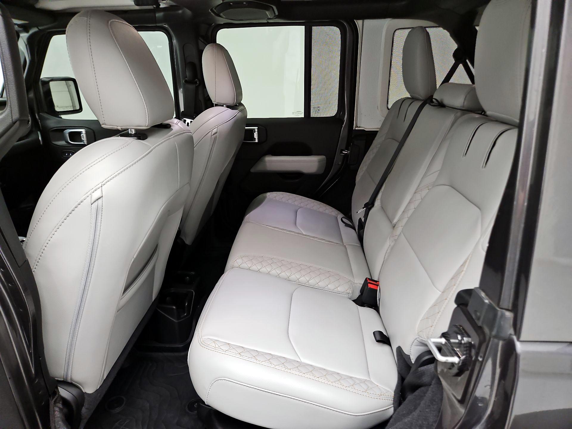 Thumbnail: 2021 Jeep Wrangler - 20