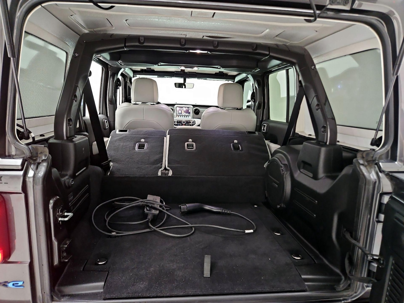 2021 Jeep Wrangler Unlimited High Altitude 4XE - Photo 23