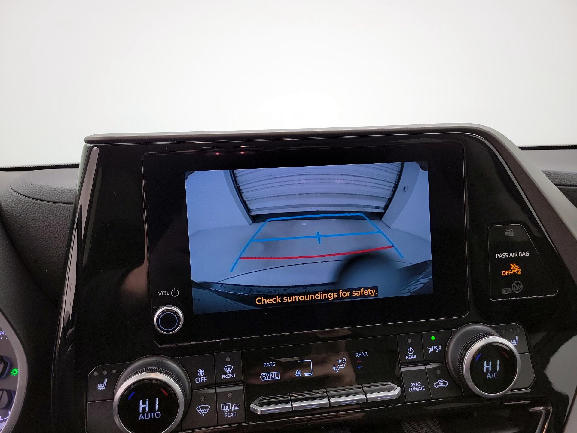 Thumbnail: 2024 Toyota Highlander - 14
