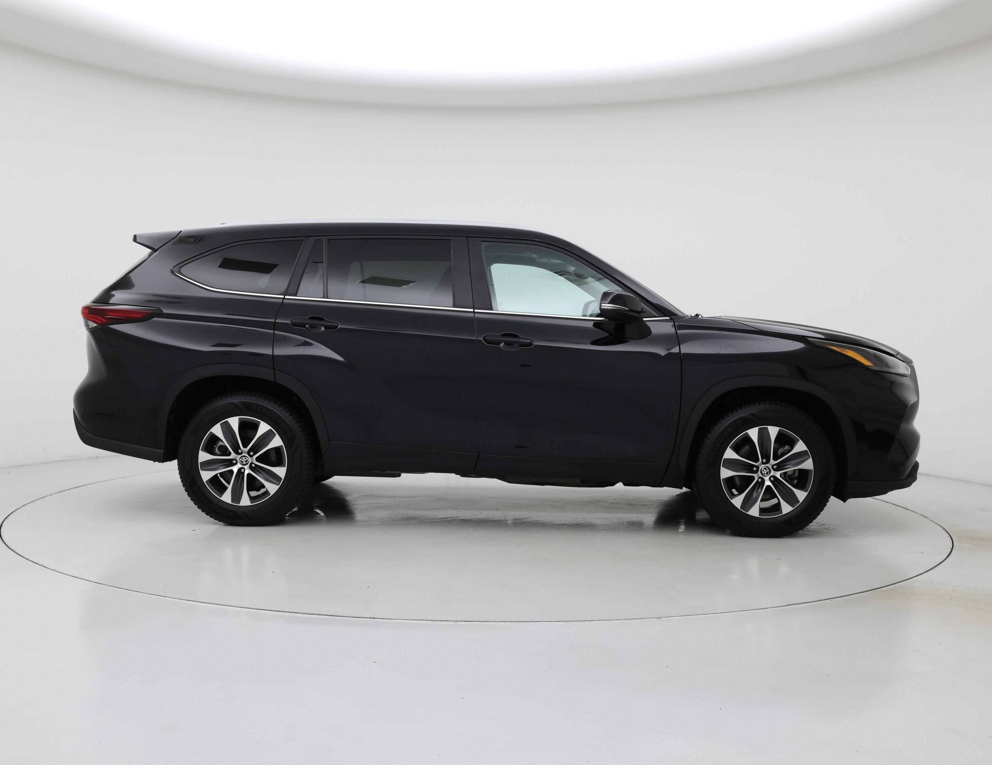 Thumbnail: 2024 Toyota Highlander - 7