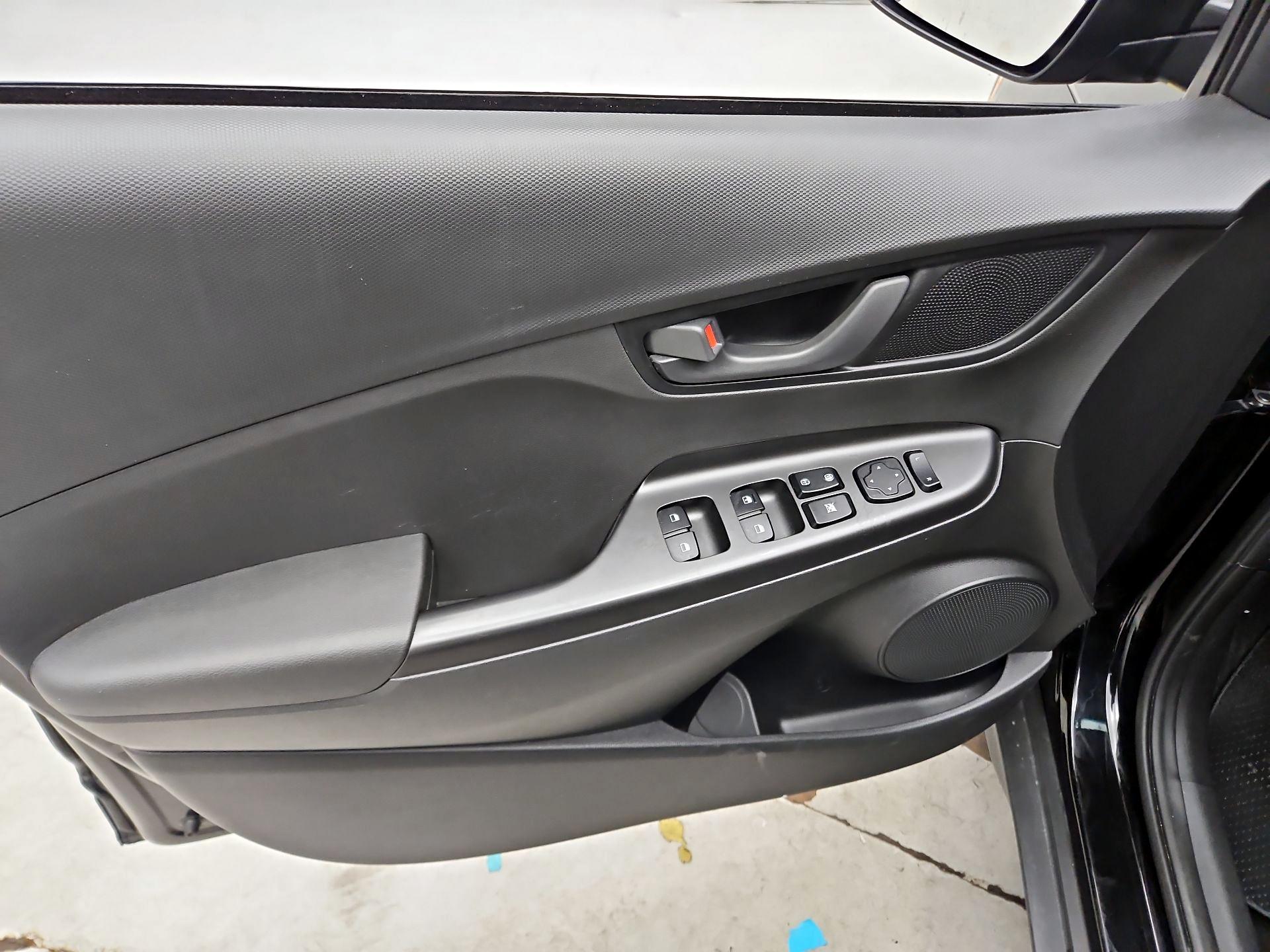 Thumbnail: 2019 Hyundai Kona - 12