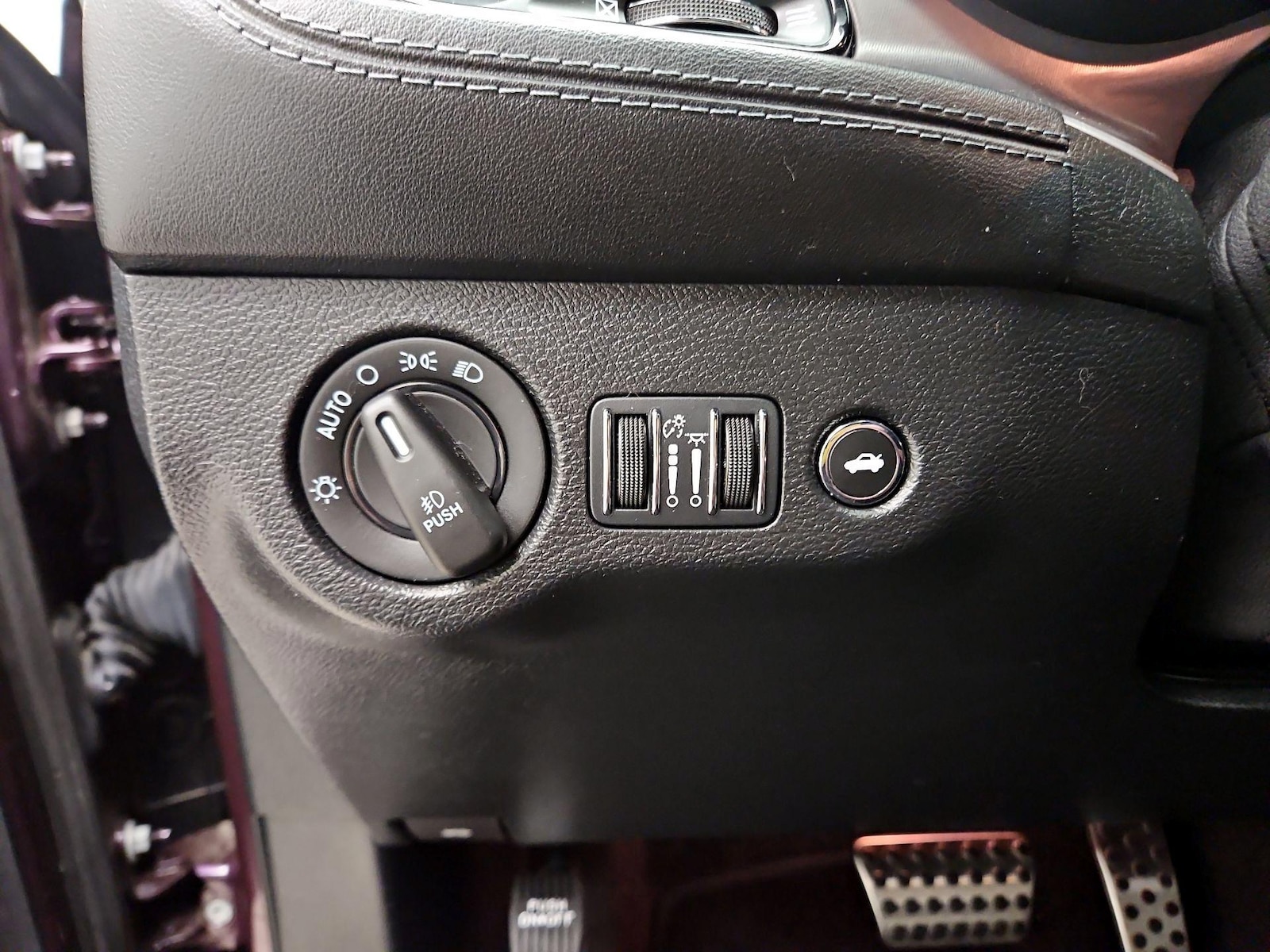 2022 Dodge Challenger R/T - Photo 14