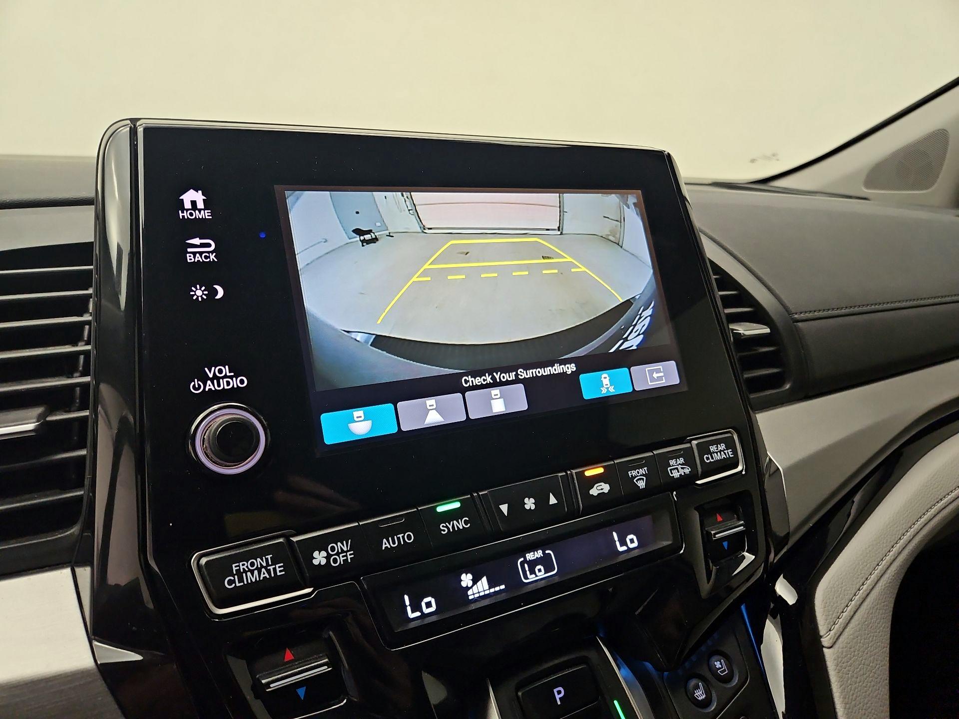 Thumbnail: 2019 Honda Odyssey - 14
