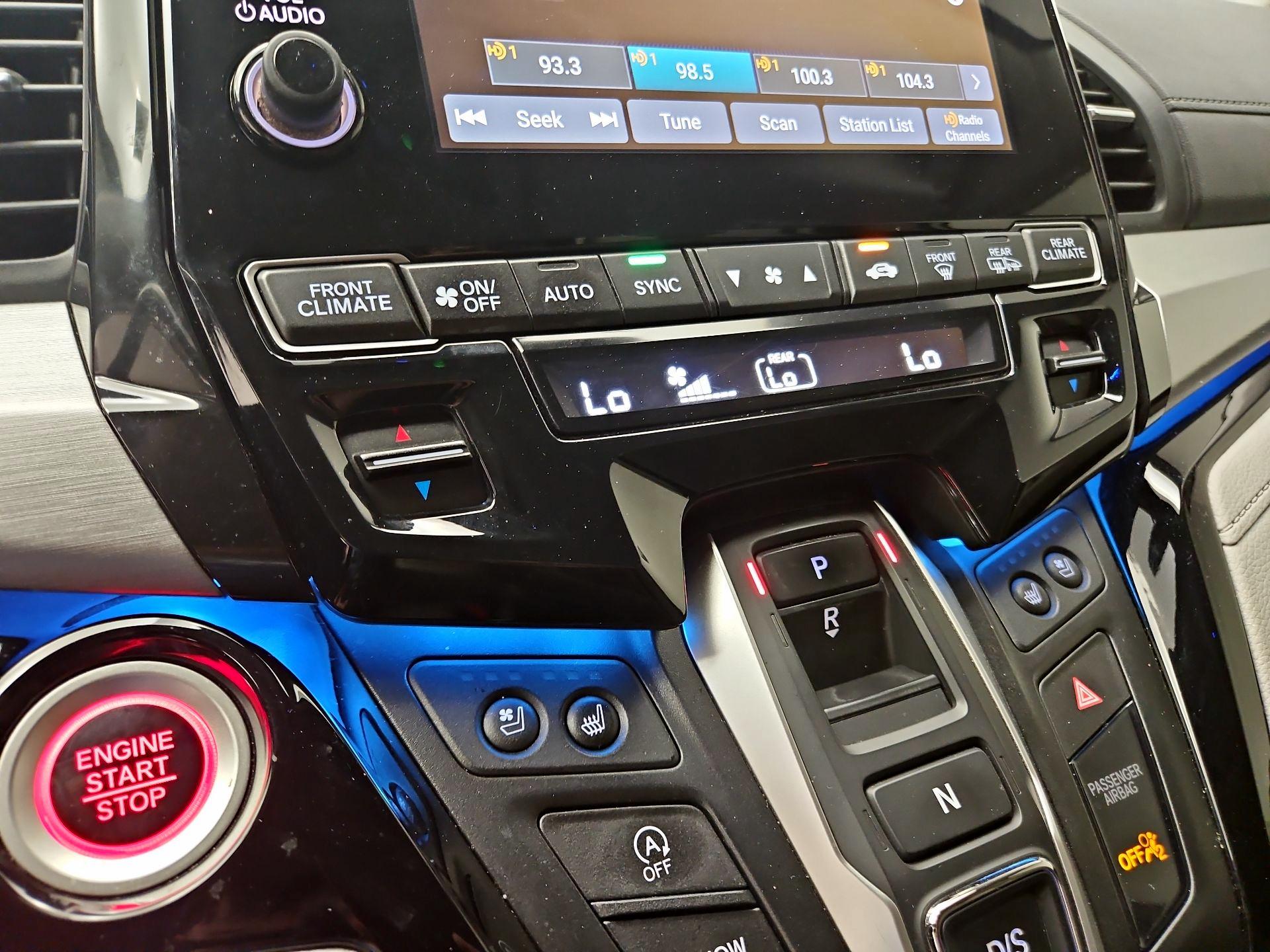 Thumbnail: 2019 Honda Odyssey - 16