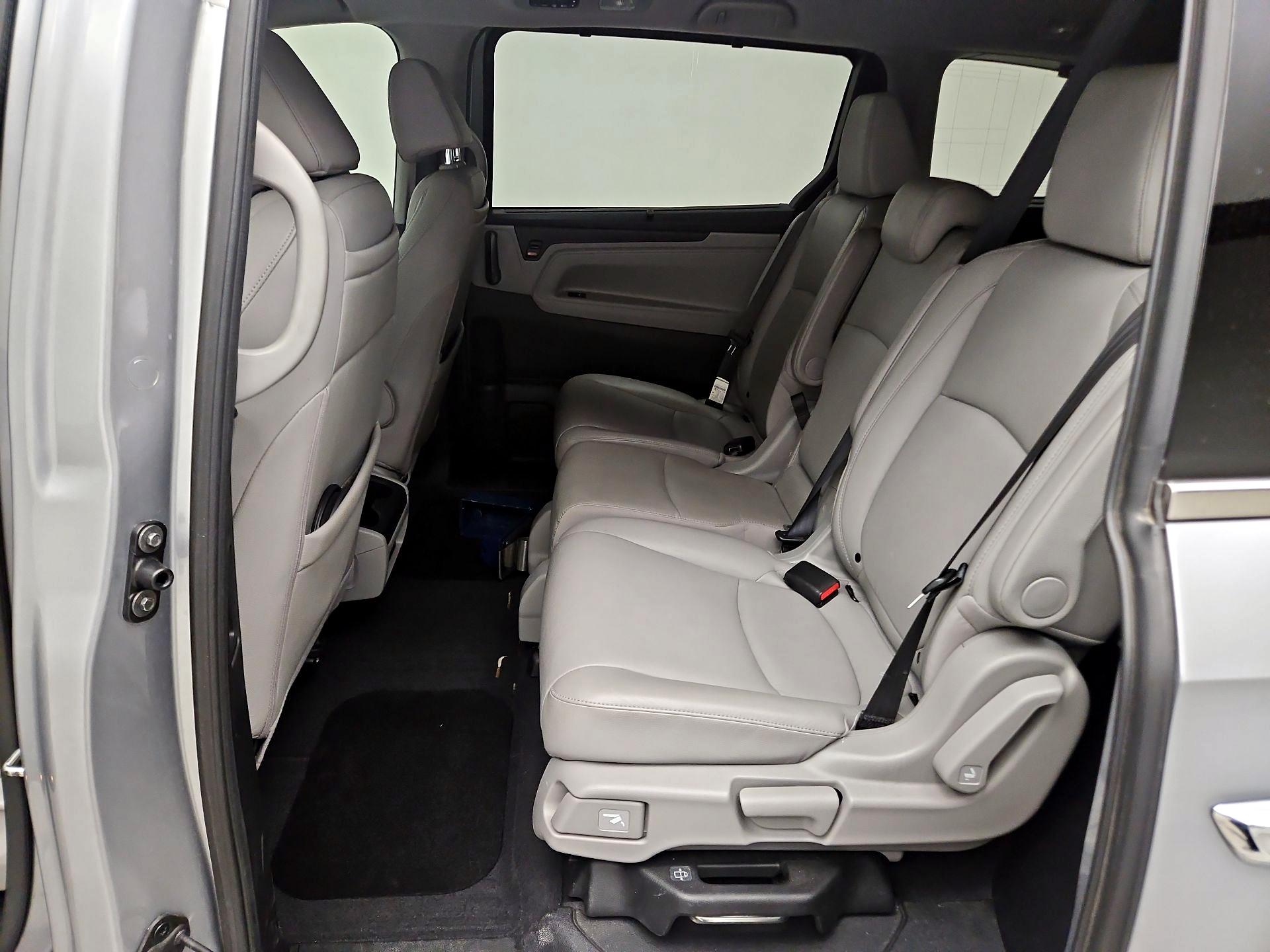 Thumbnail: 2019 Honda Odyssey - 18