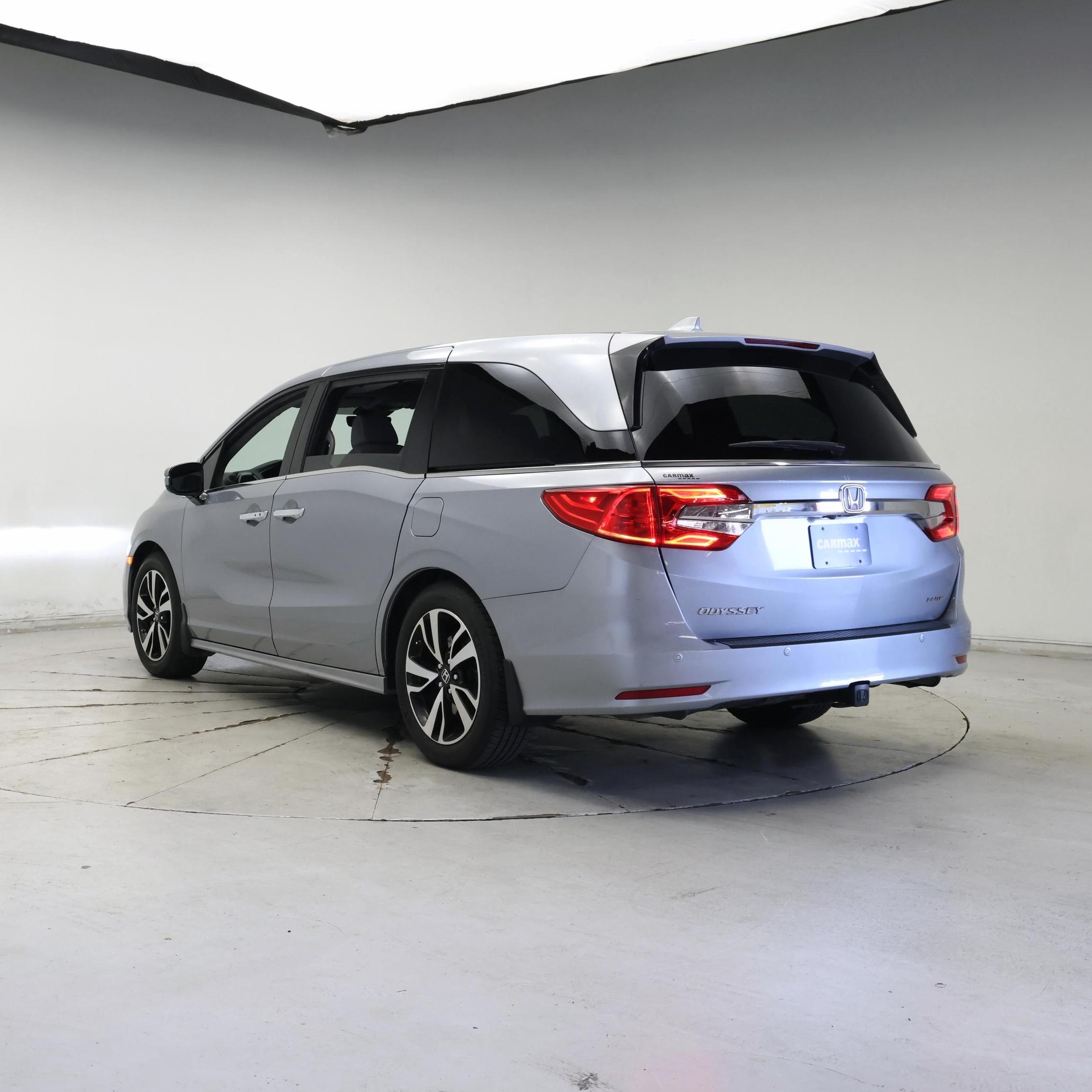 Thumbnail: 2019 Honda Odyssey - 2