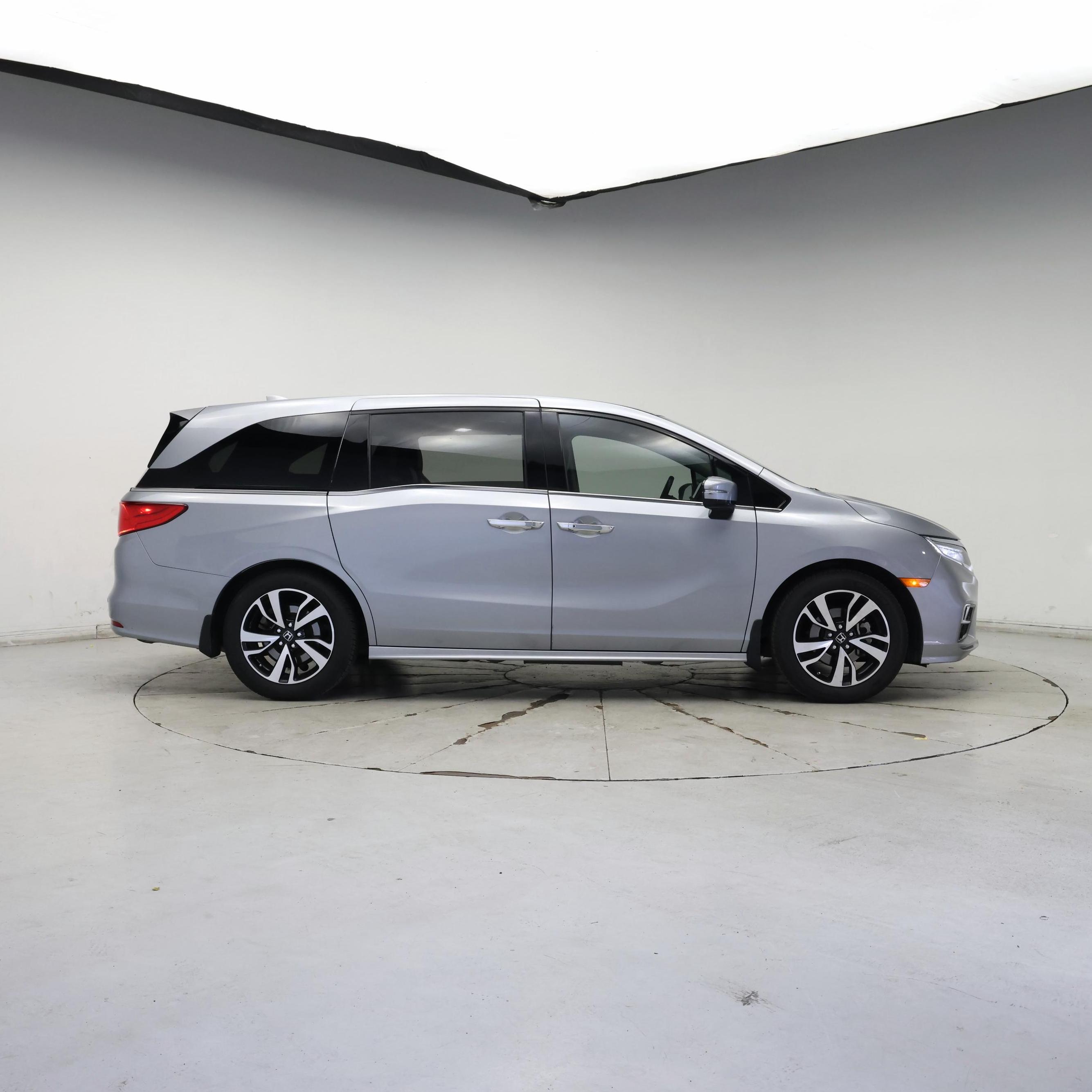 Thumbnail: 2019 Honda Odyssey - 7