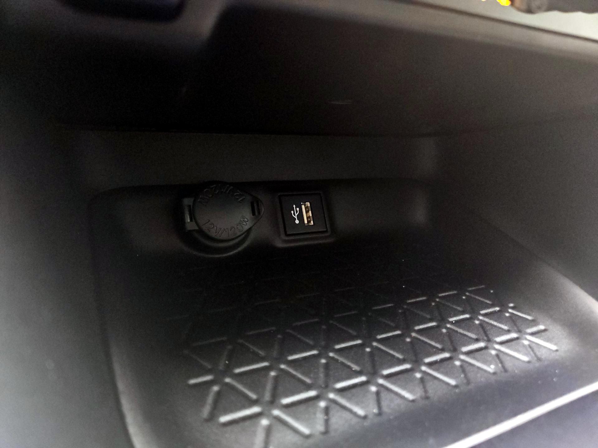 Thumbnail: 2024 Toyota RAV4 - 19