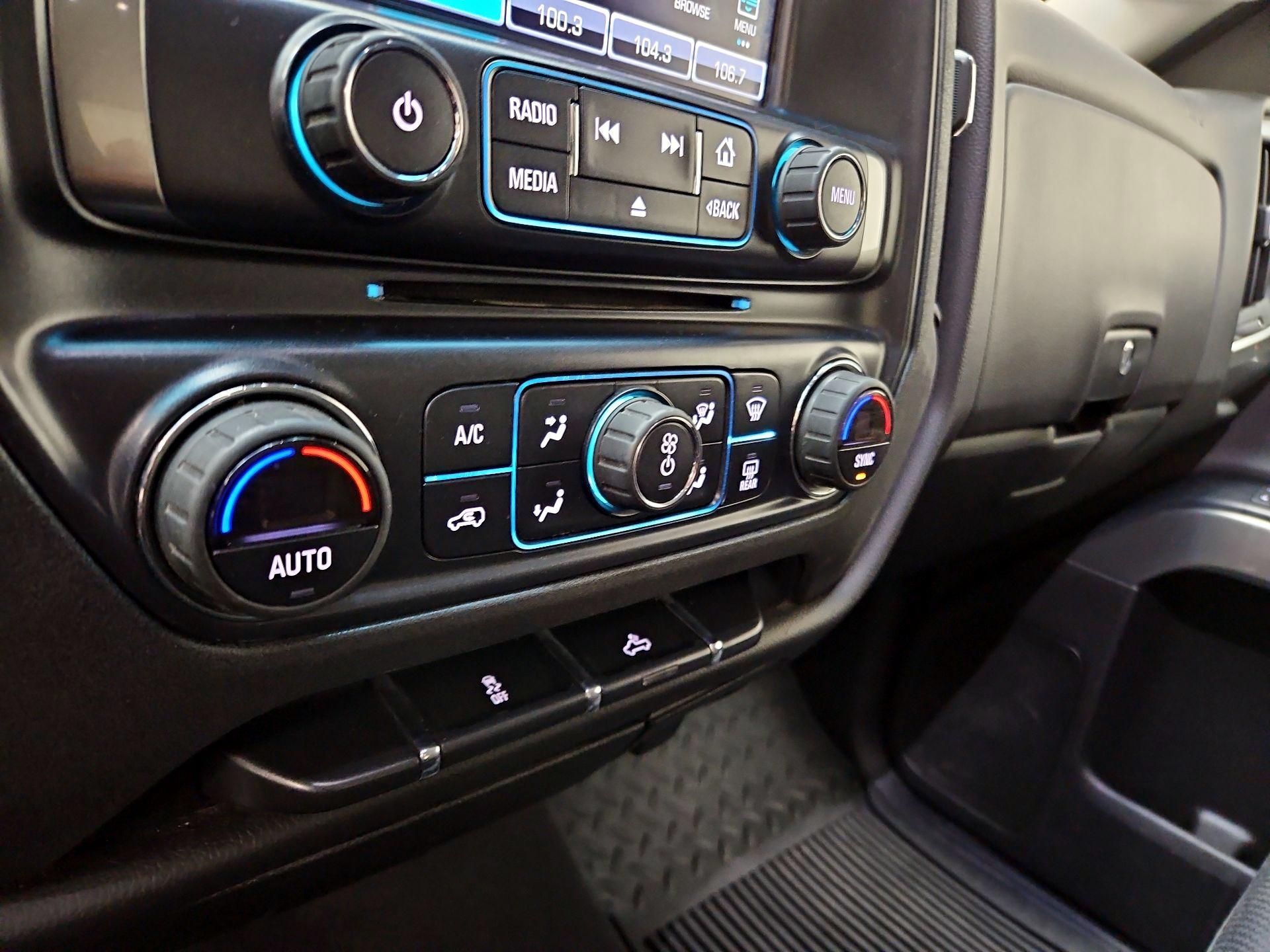 Thumbnail: 2019 Chevrolet Silverado 1500 - 16