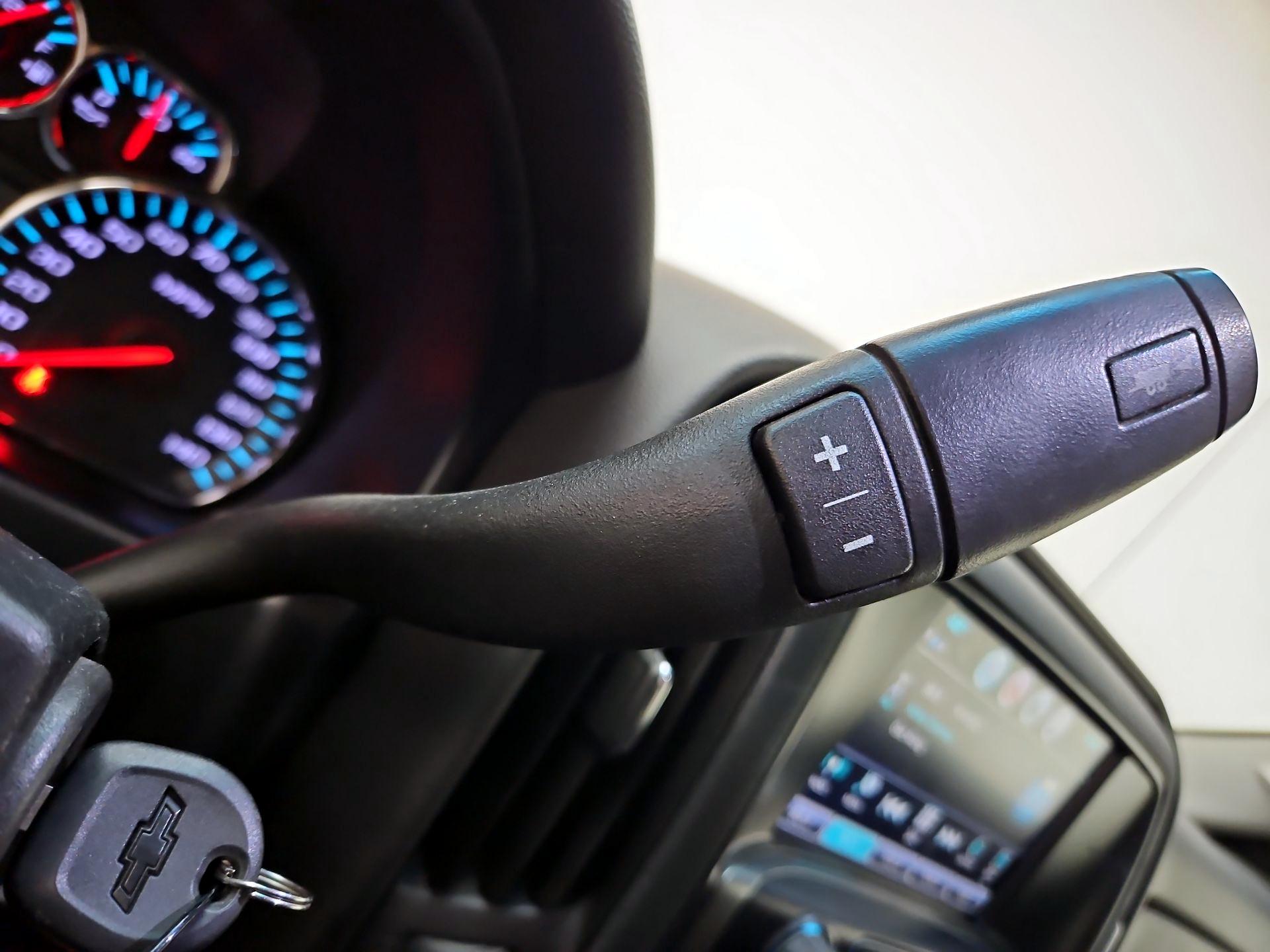 Thumbnail: 2019 Chevrolet Silverado 1500 - 17