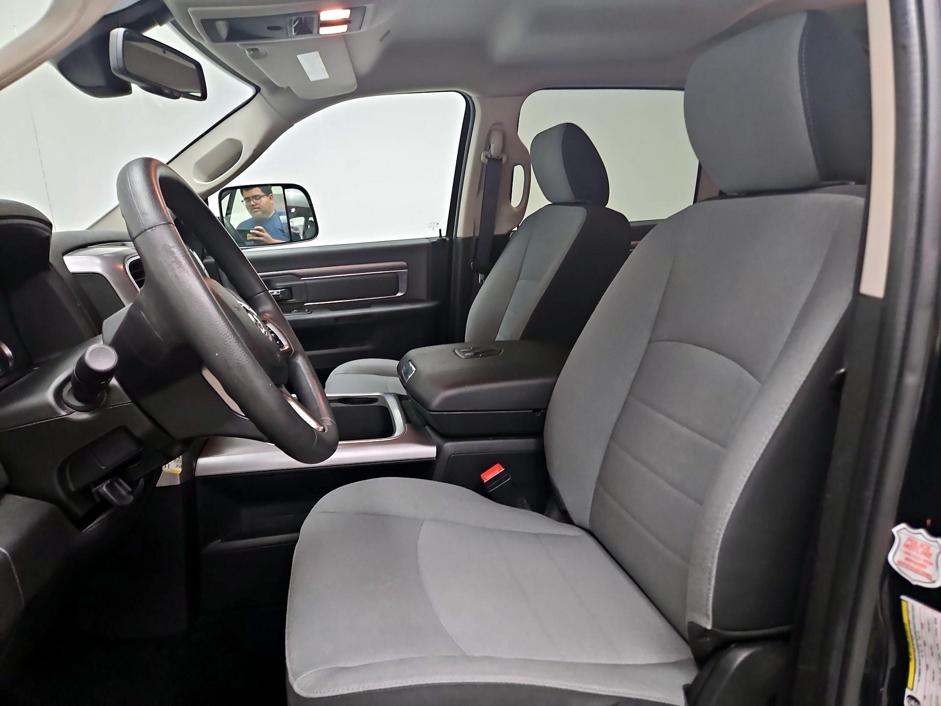 Thumbnail: 2023 RAM 1500 Classic - 11