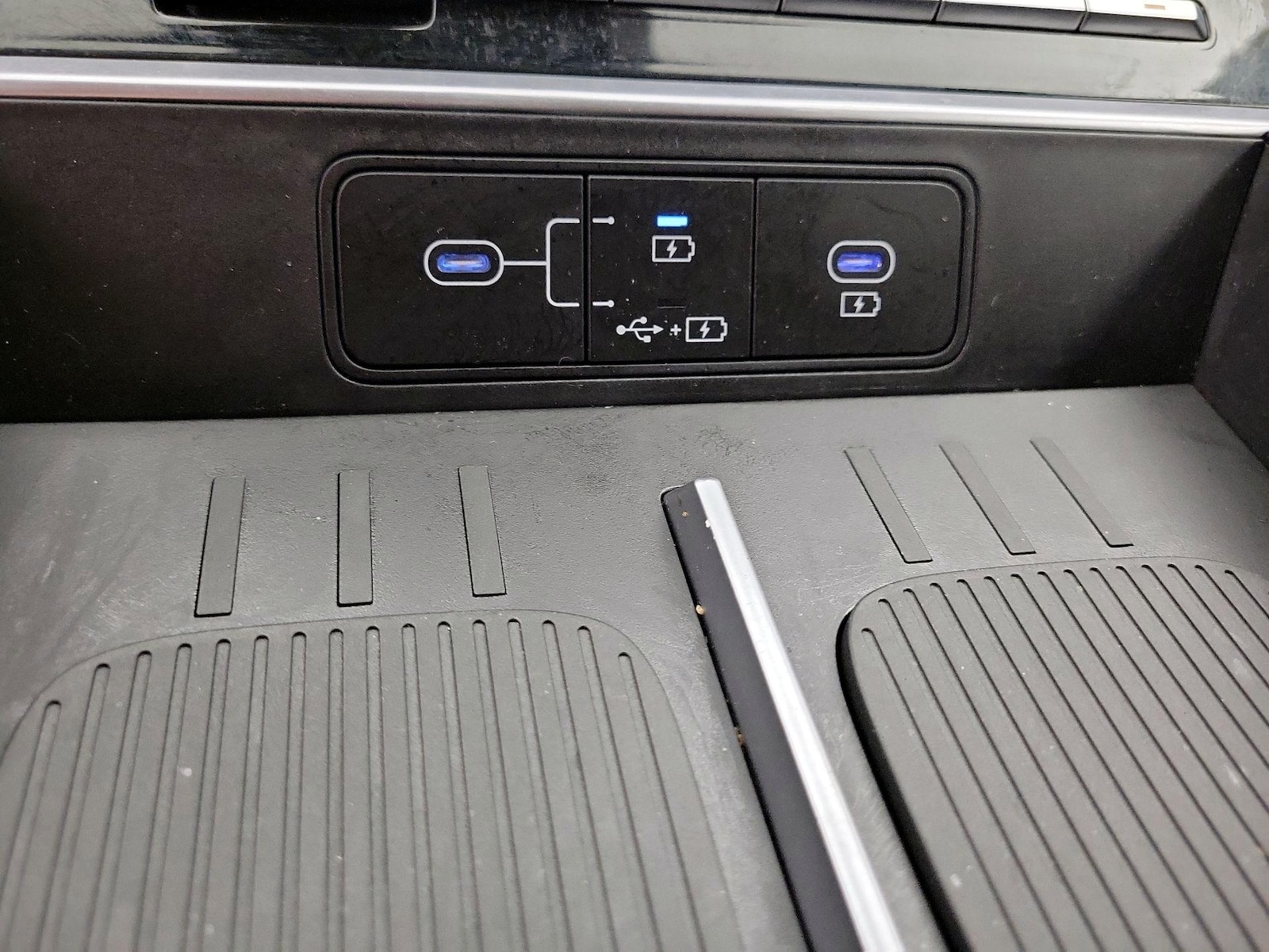 2024 Hyundai Santa Fe SE - Photo 19