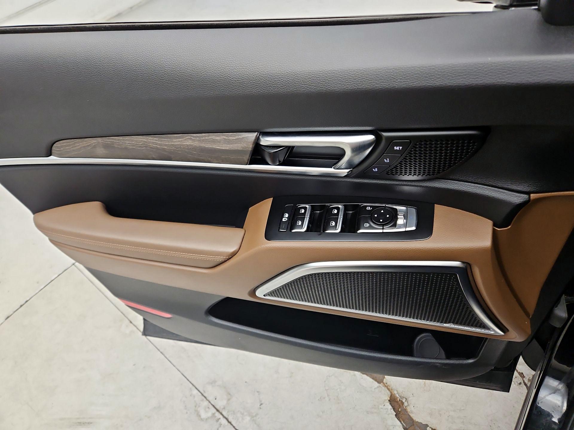 Thumbnail: 2020 Kia Telluride - 12
