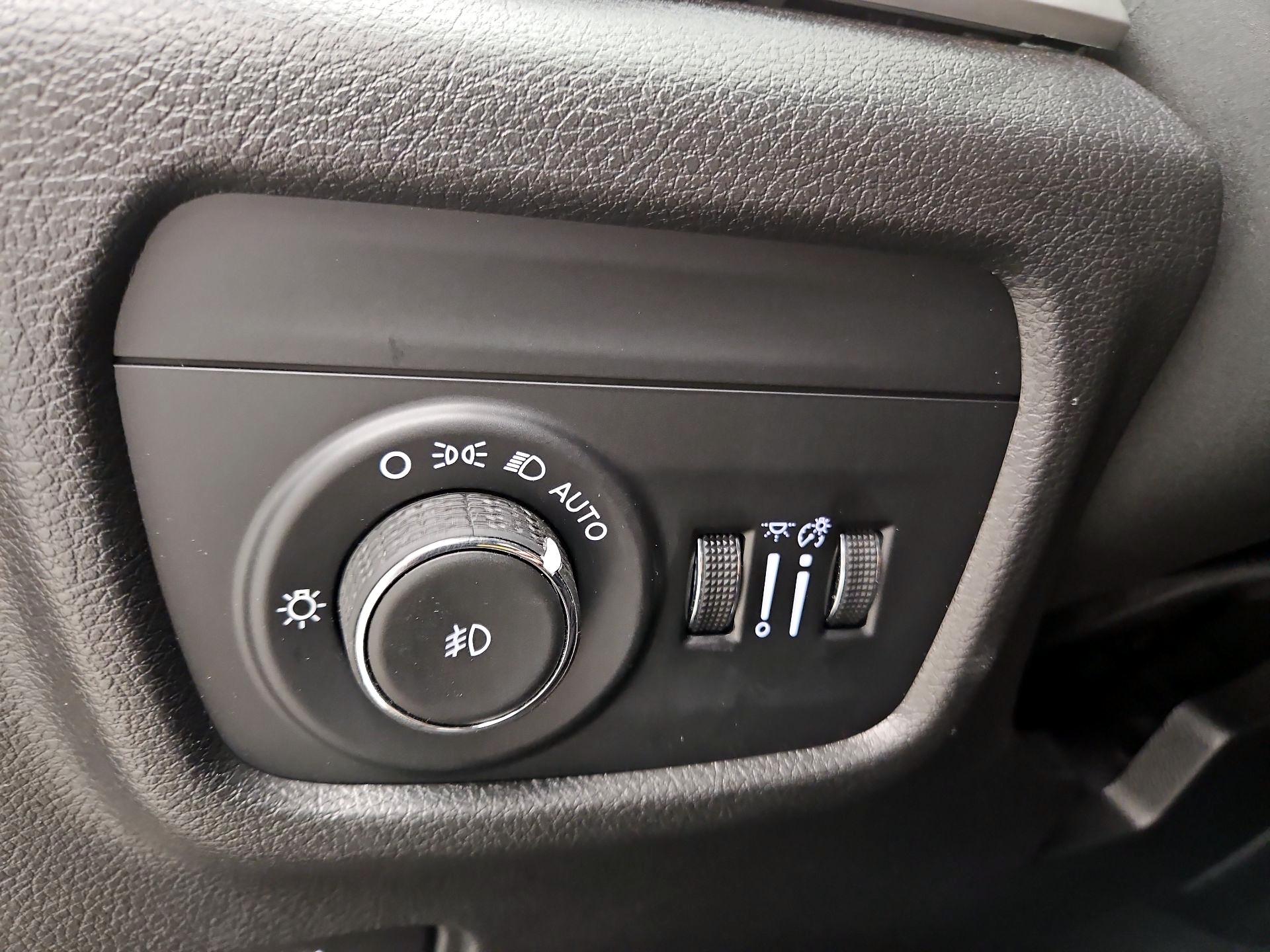 Thumbnail: 2023 Jeep Grand Cherokee - 13