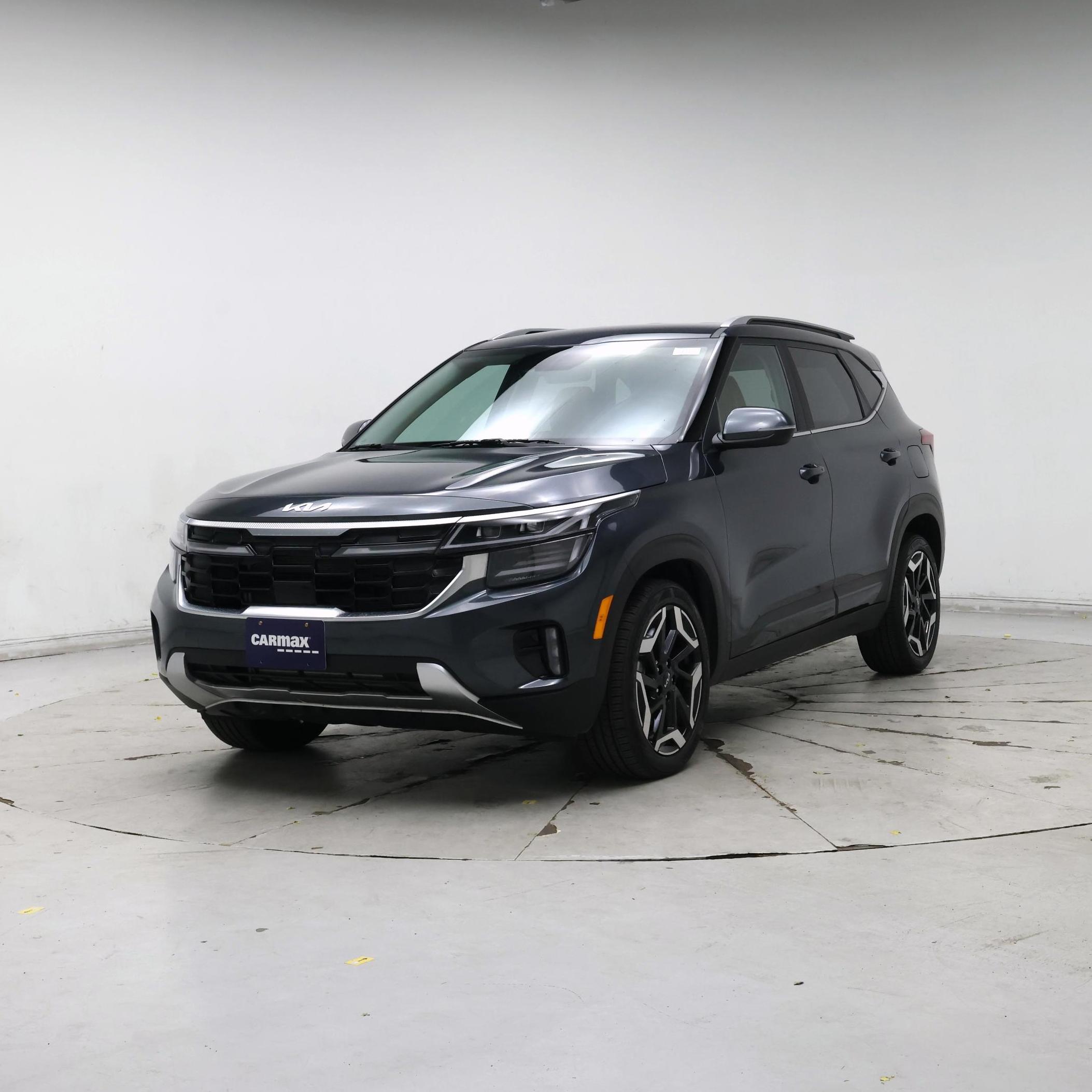 Thumbnail: 2024 Kia Seltos - 4