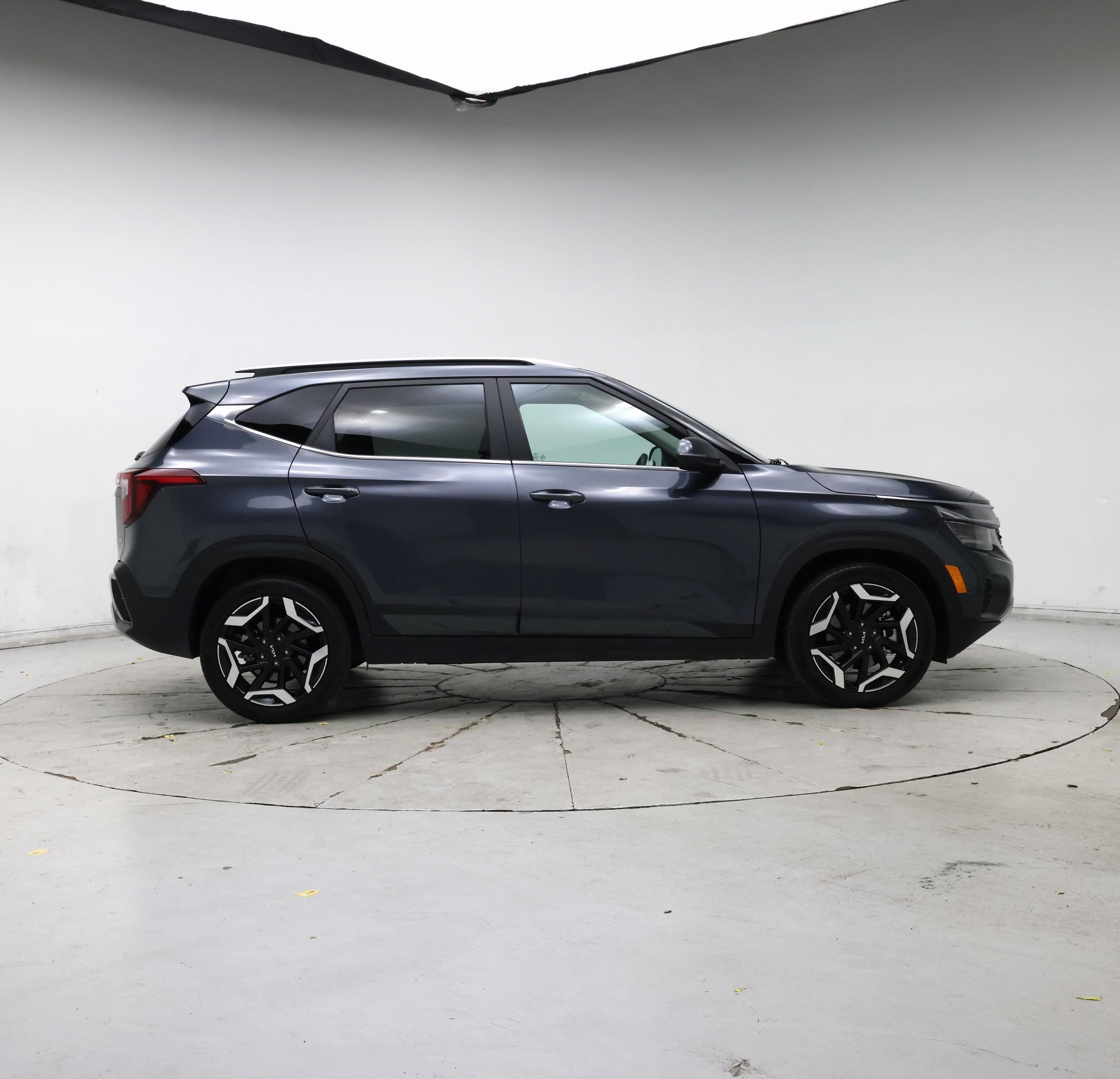 Thumbnail: 2024 Kia Seltos - 7