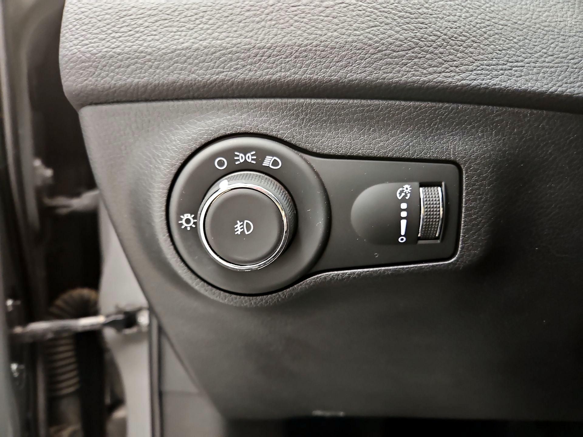 Thumbnail: 2019 Jeep Compass - 11