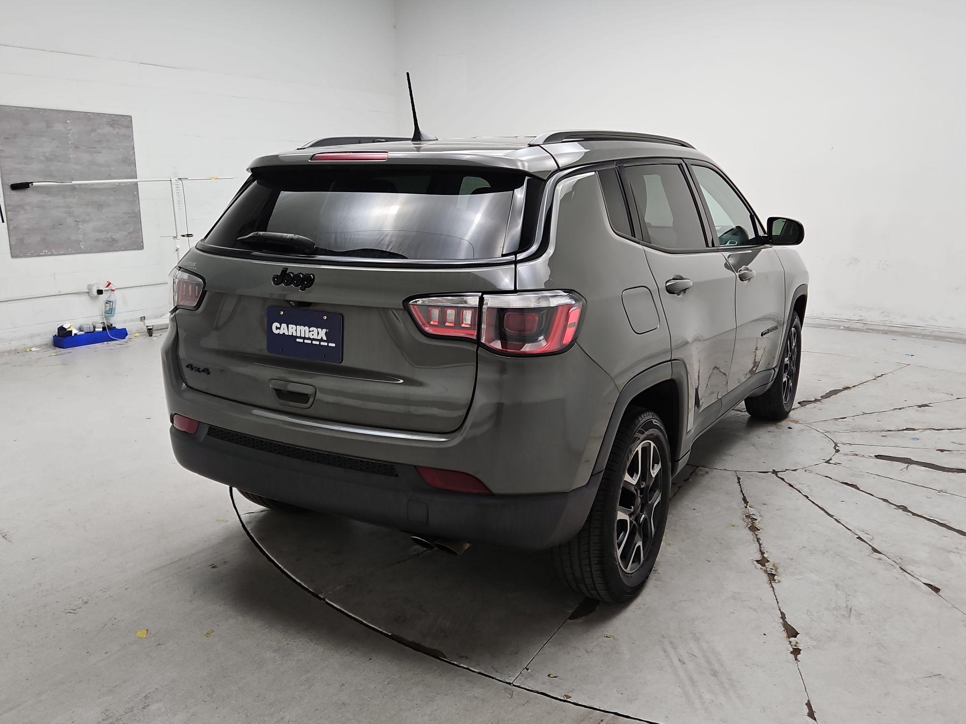 Thumbnail: 2019 Jeep Compass - 5