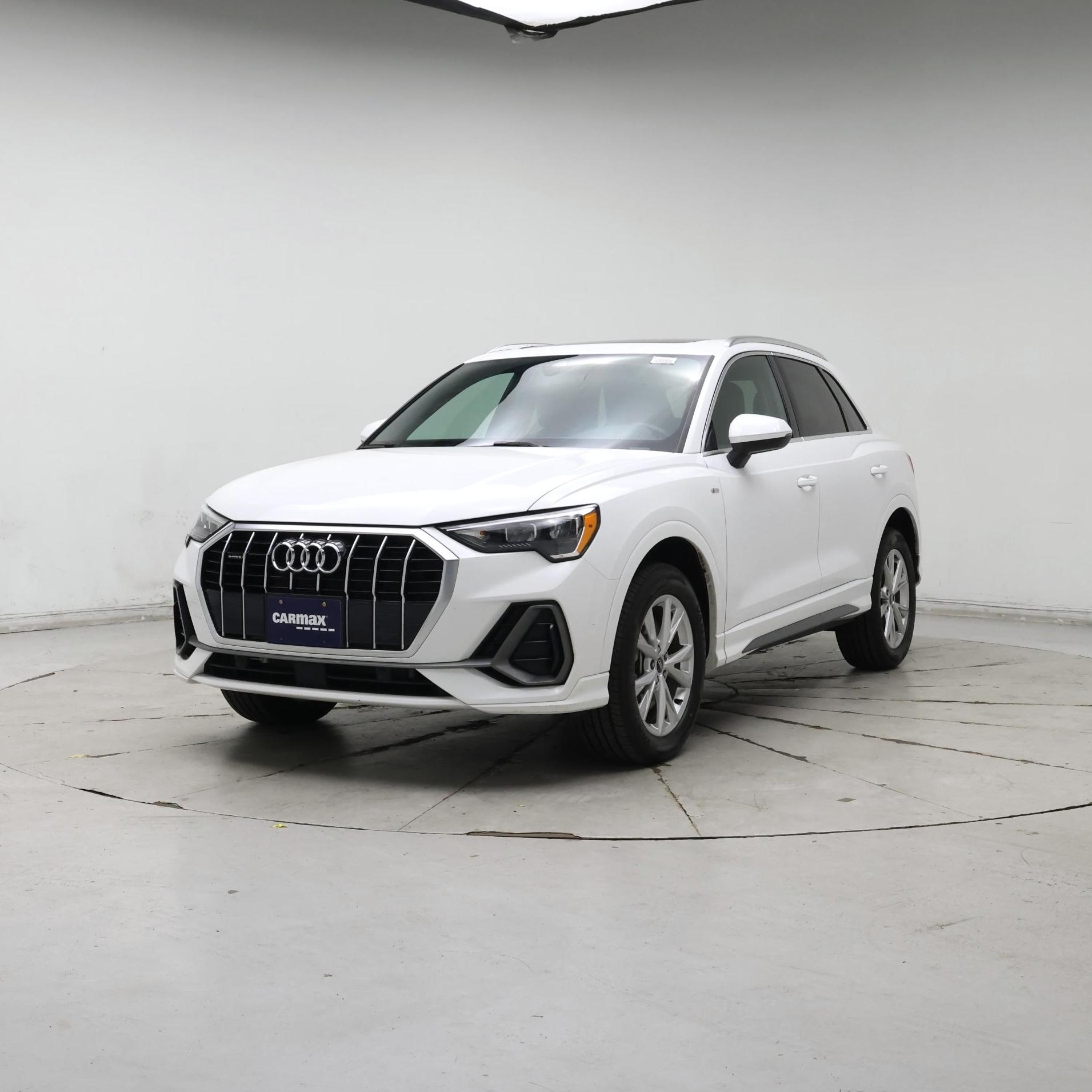 Thumbnail: 2022 Audi Q3 - 4