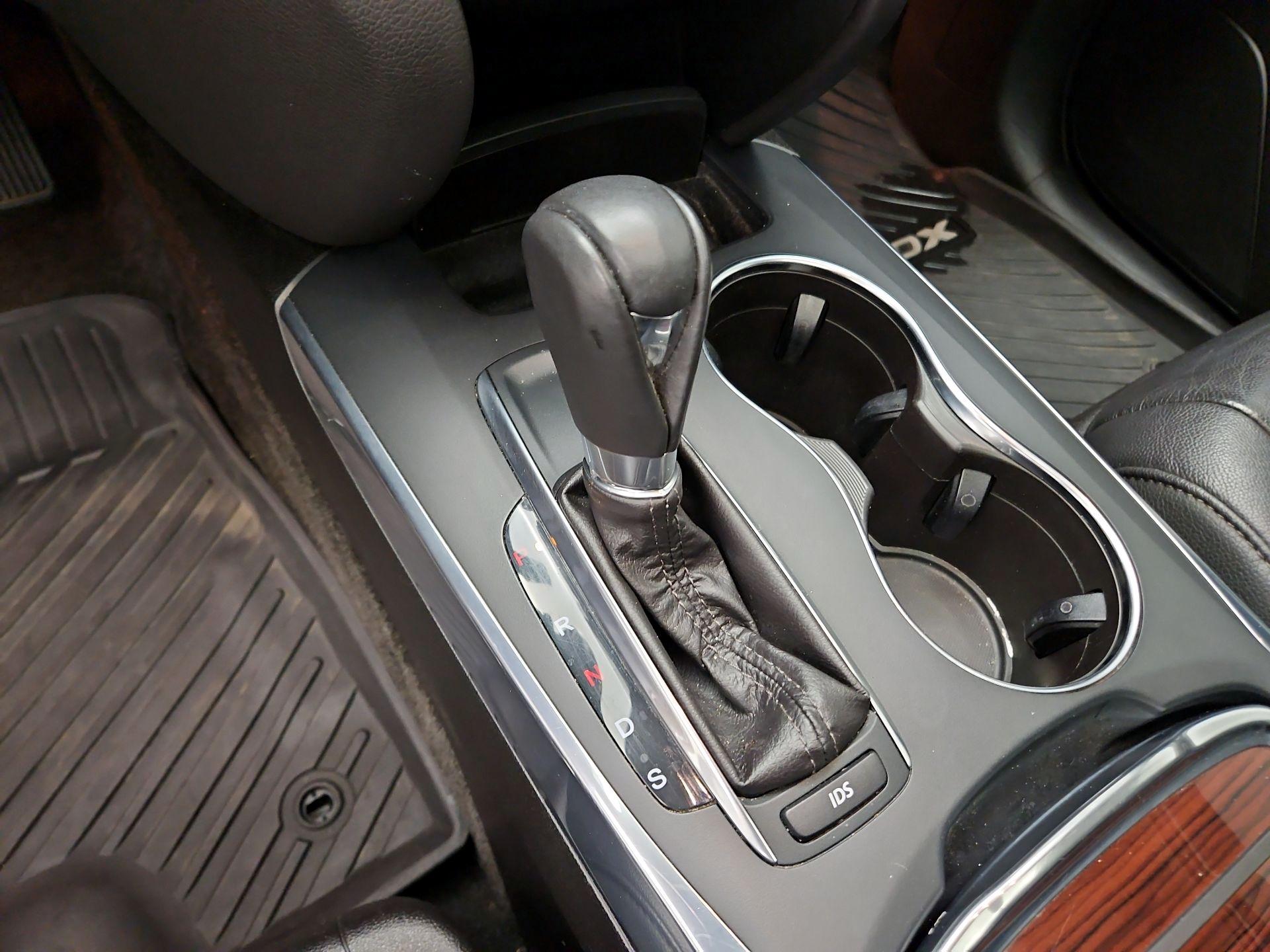 Thumbnail: 2015 Acura MDX - 17
