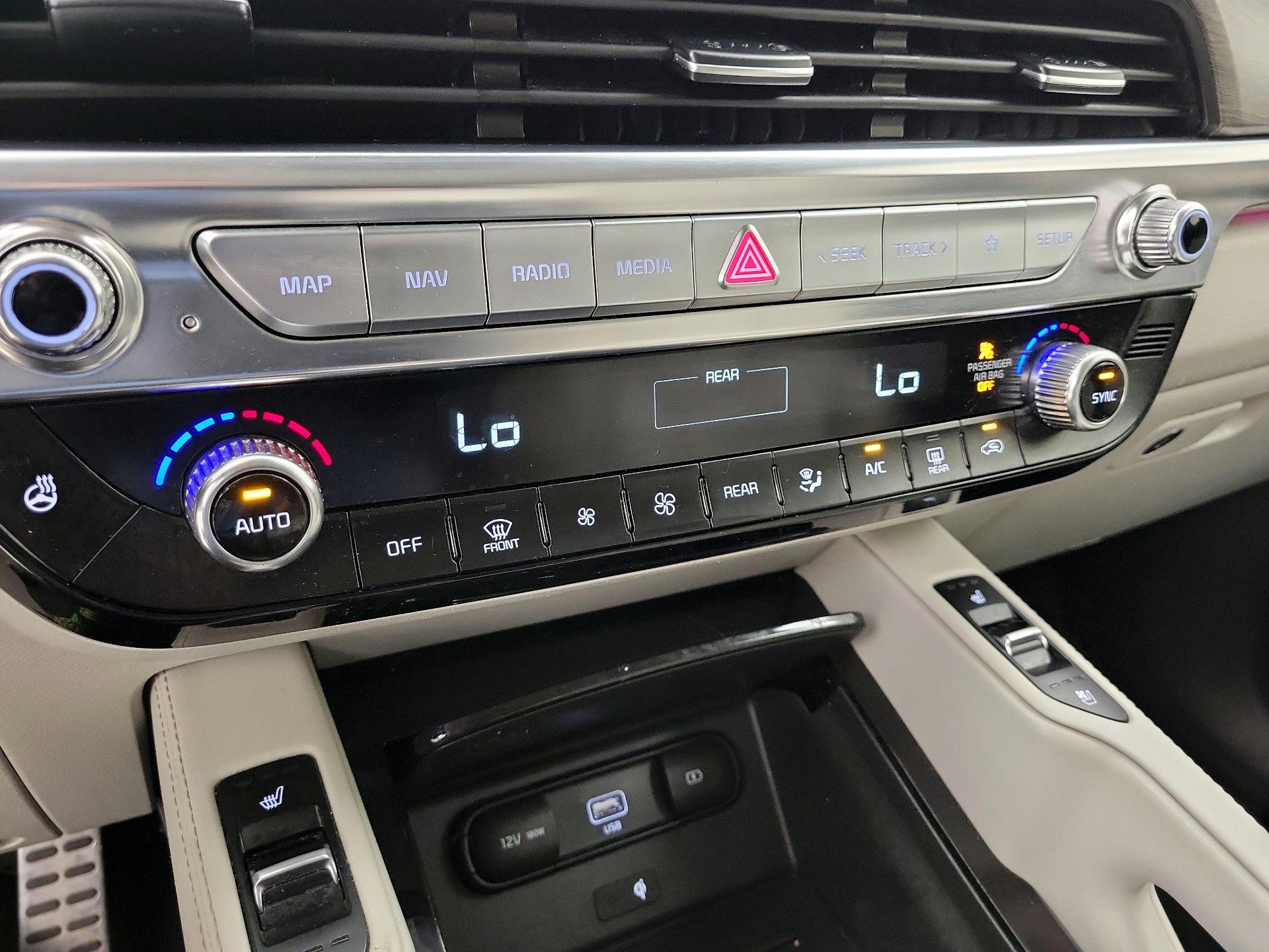 Thumbnail: 2020 Kia Telluride - 17