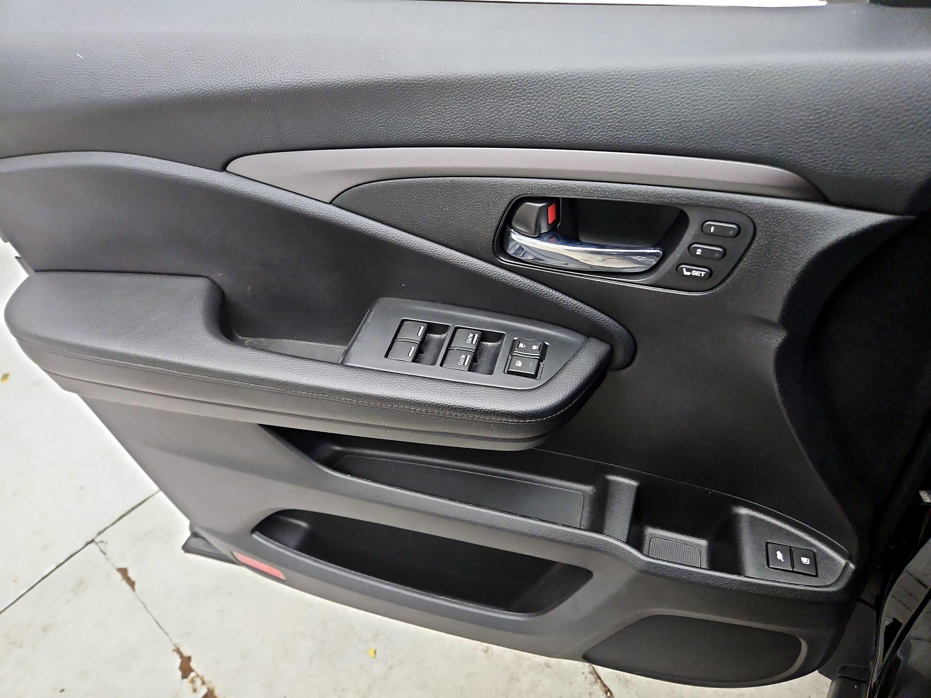 Thumbnail: 2021 Honda Passport - 12