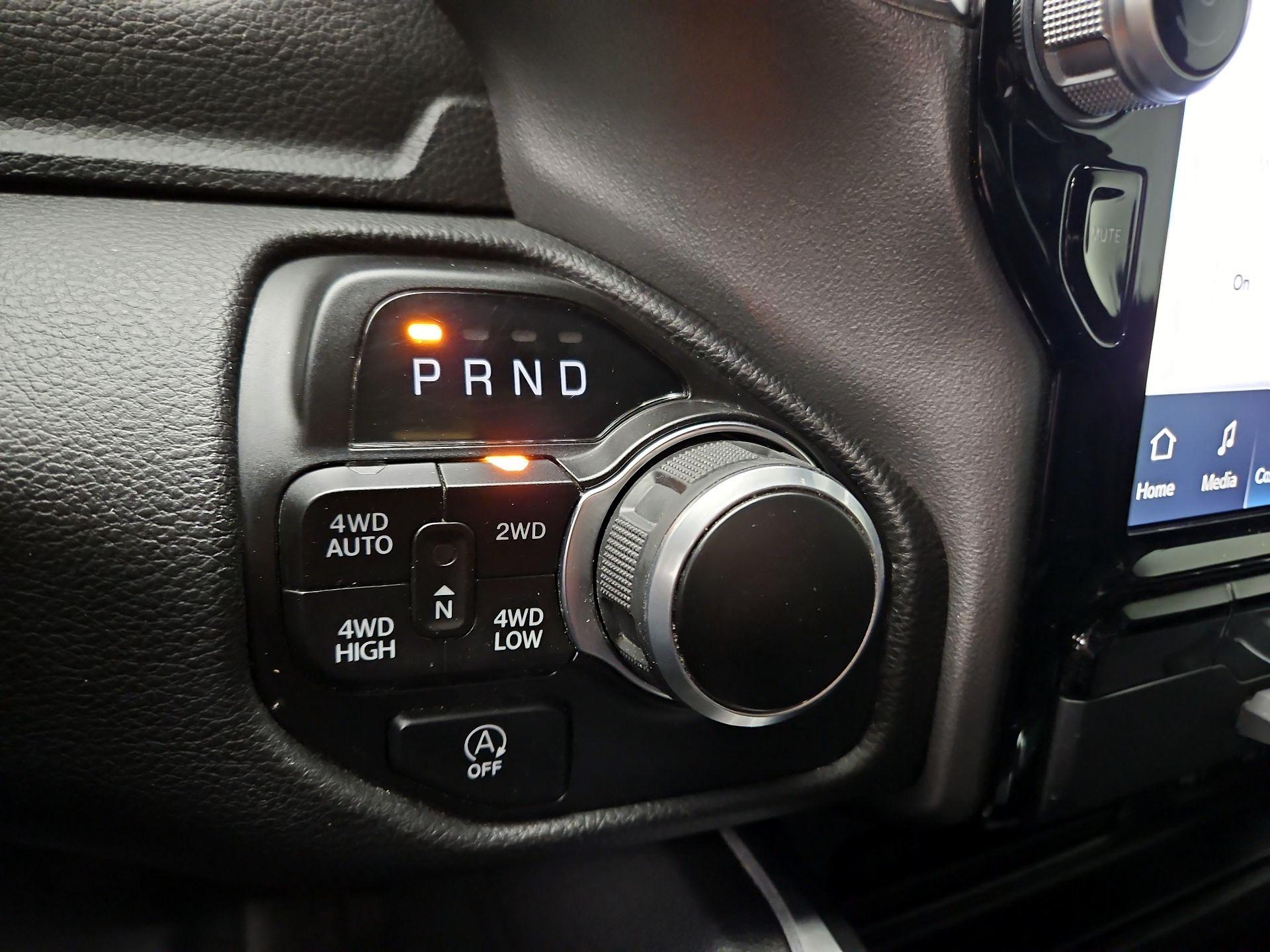 Thumbnail: 2024 RAM 1500 - 18