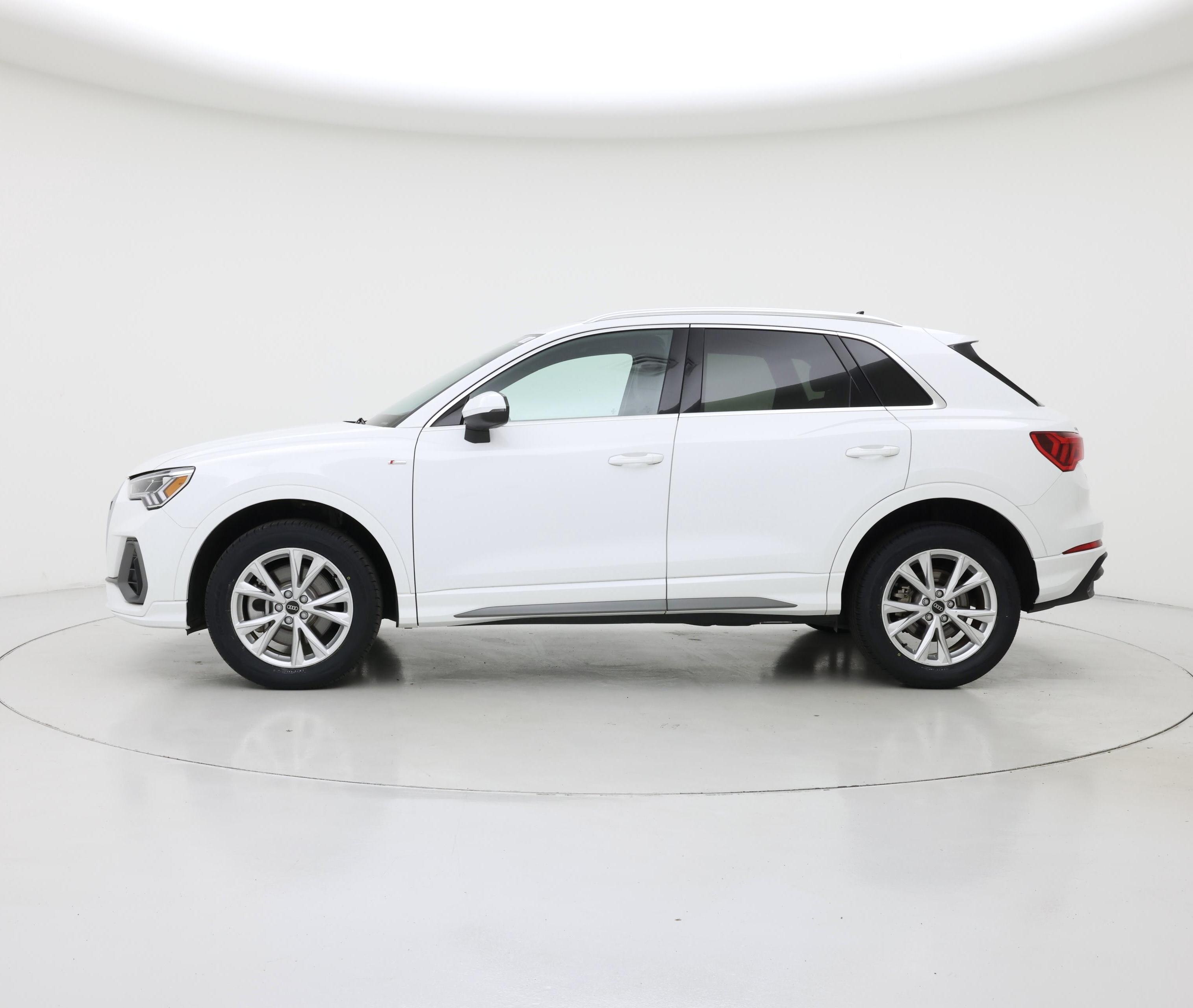 Thumbnail: 2024 Audi Q3 - 3