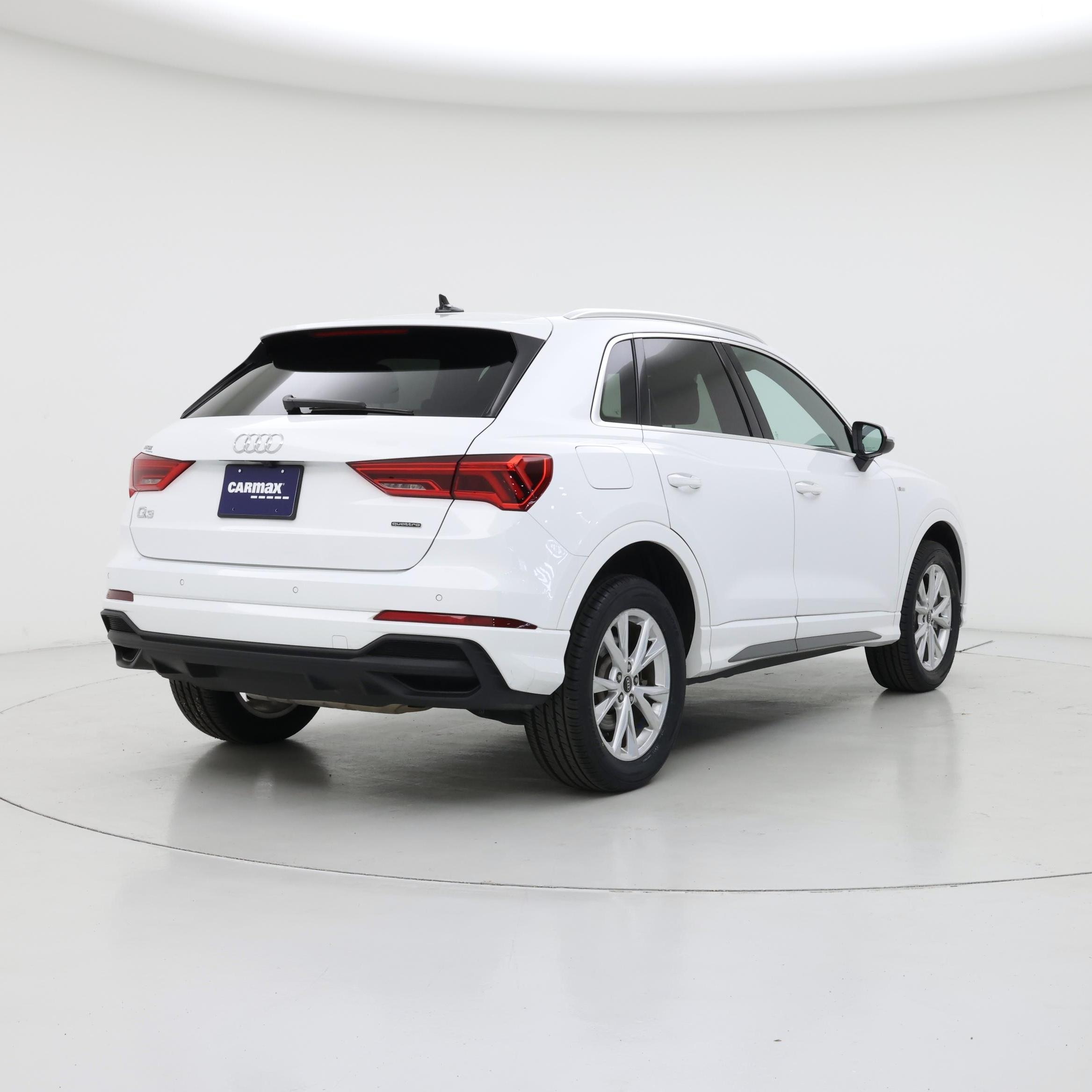 Thumbnail: 2024 Audi Q3 - 8