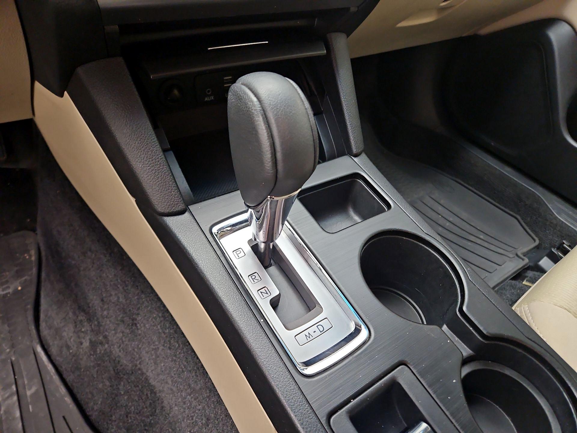 Thumbnail: 2015 Subaru Legacy - 17
