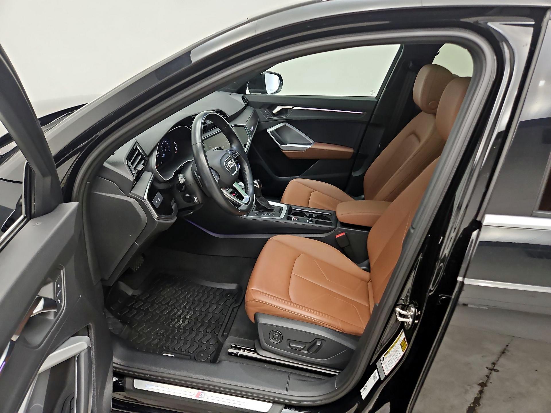 Thumbnail: 2024 Audi Q3 - 11