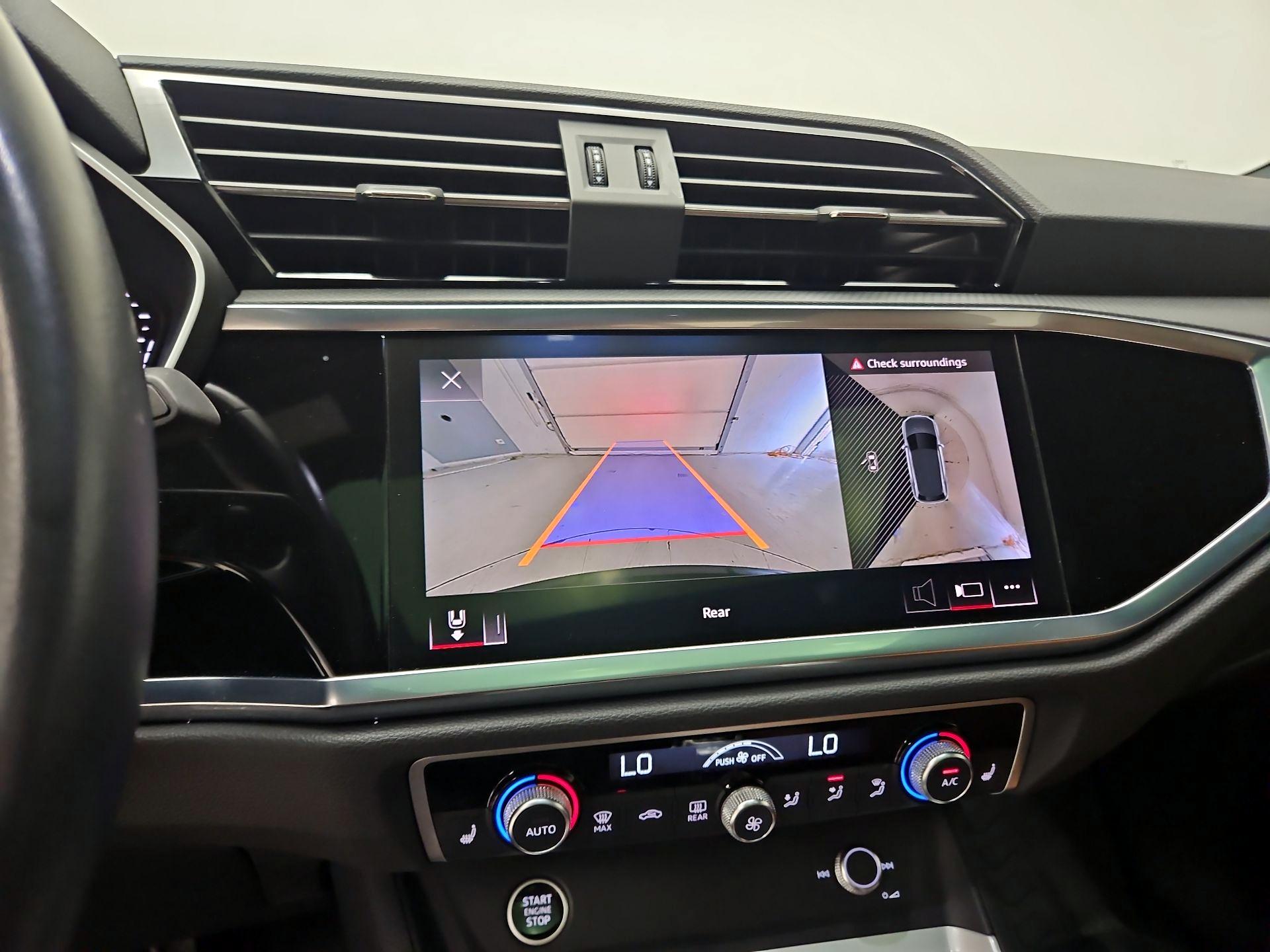 Thumbnail: 2024 Audi Q3 - 14