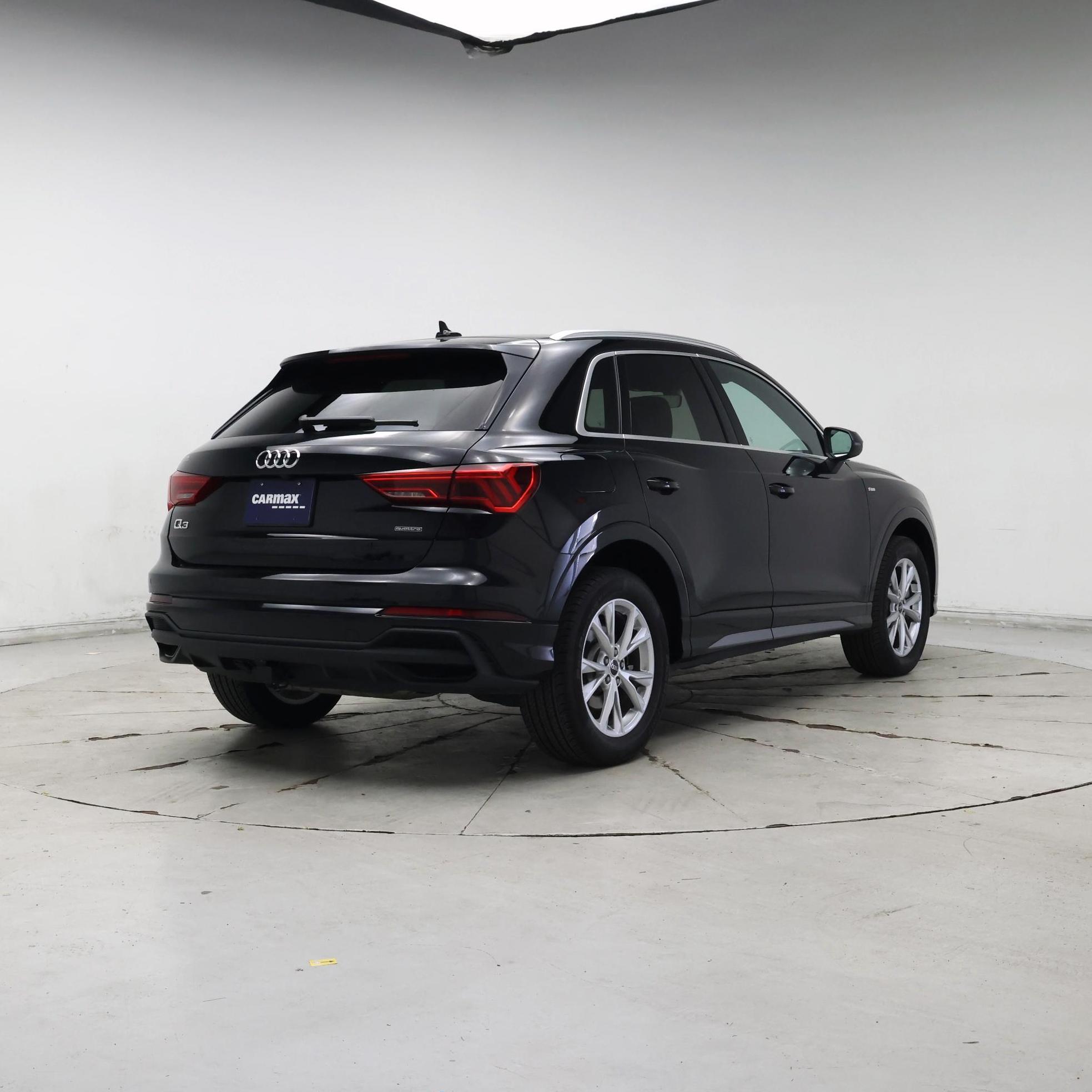 Thumbnail: 2024 Audi Q3 - 8