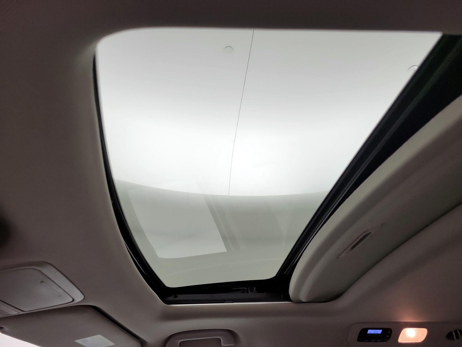 Thumbnail: 2014 Honda Odyssey - 19