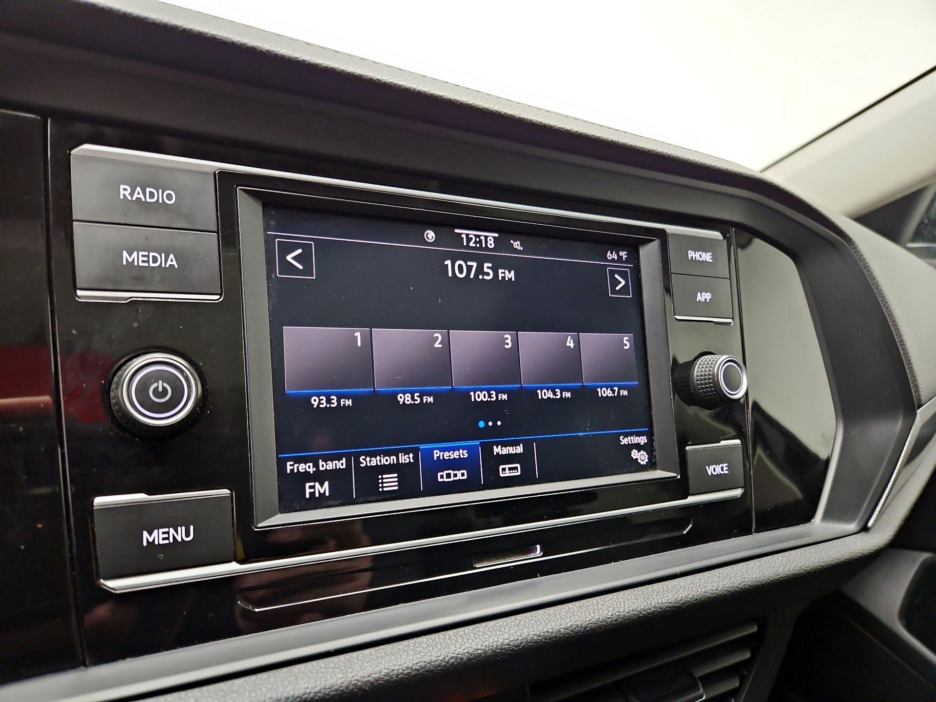Thumbnail: 2021 Volkswagen Jetta - 15