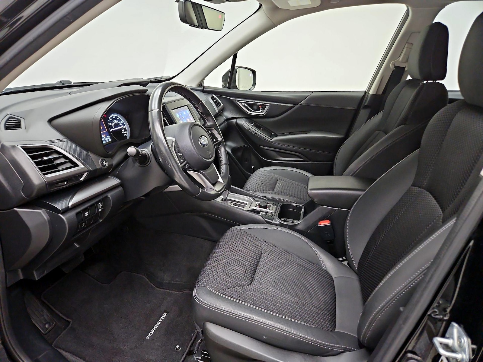 2023 Subaru Forester Premium - Photo 12